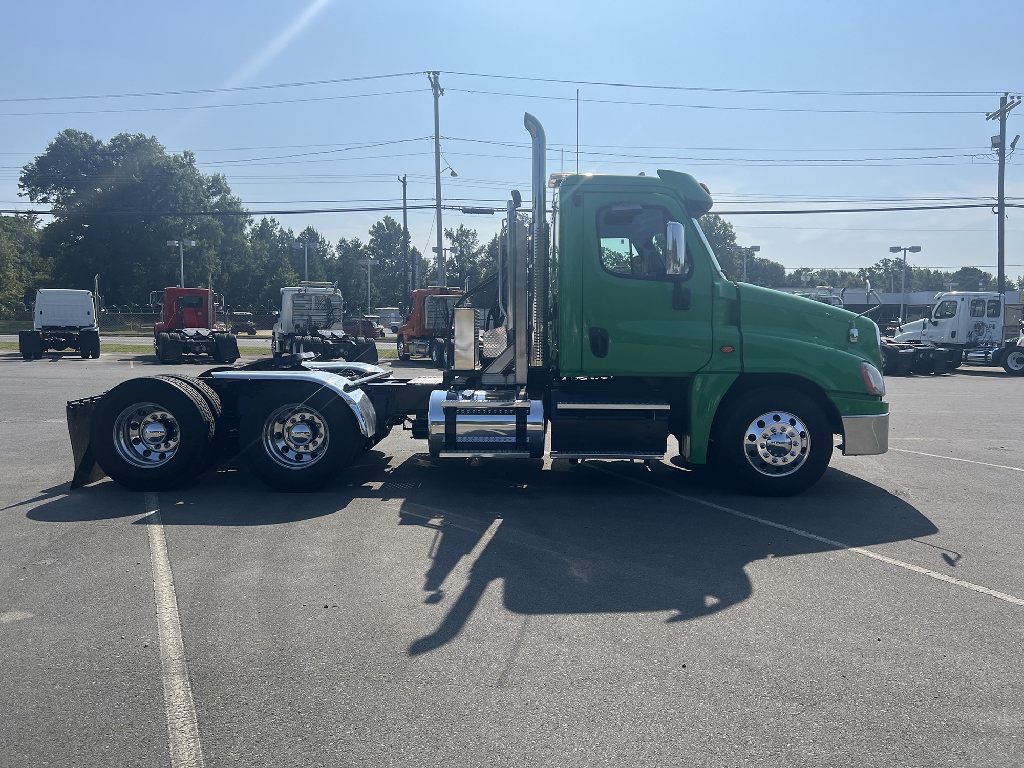 2018 FREIGHTLINER CASCADIA 125 1725030427642 2018 FREIGHTLINER CASCADIA 125 1725030427642