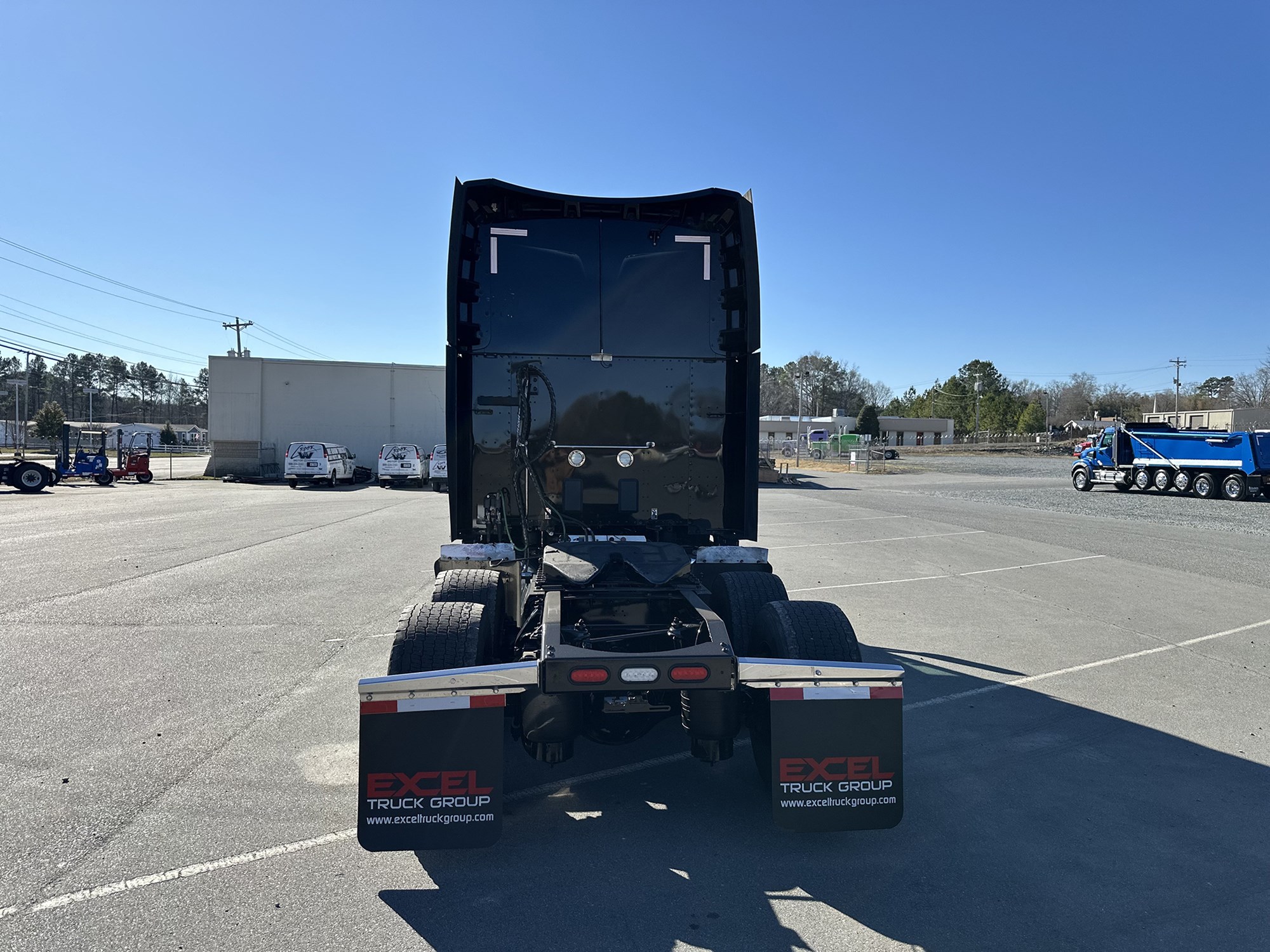 2021 Peterbilt 579 - image 4 of 6