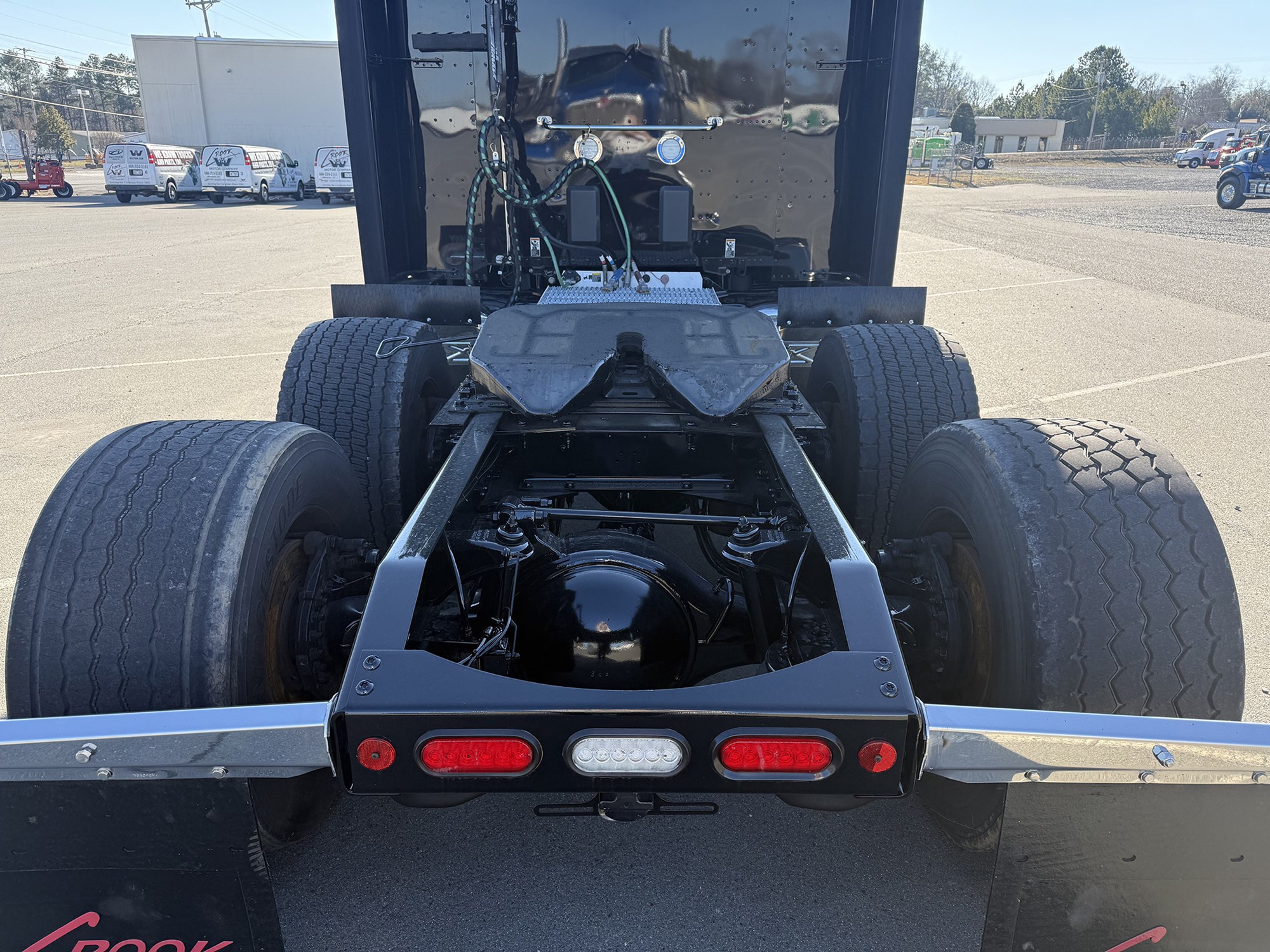 2021 Peterbilt 579 - image 5 of 6