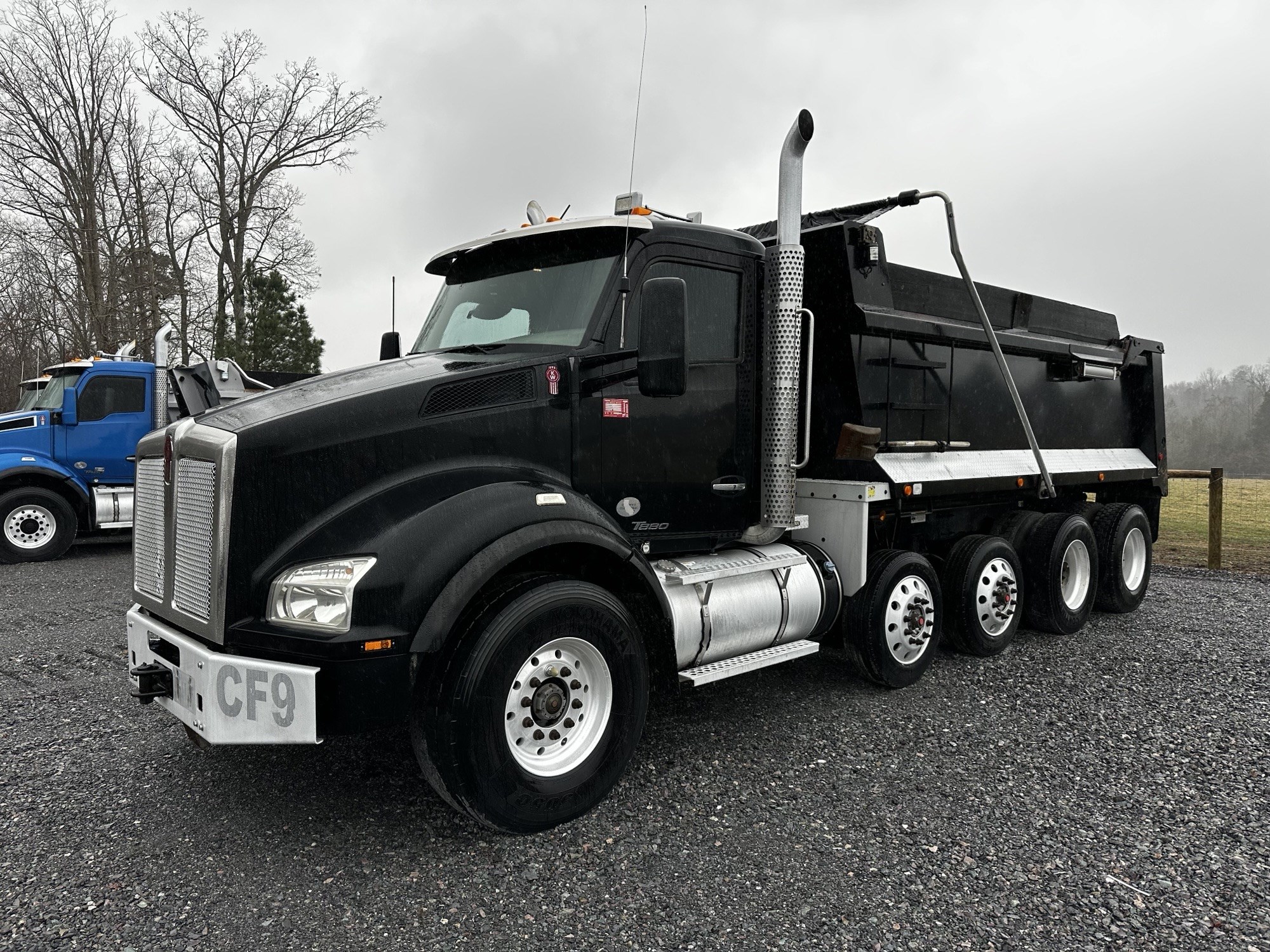 2017 Kenworth T880 - image 1 of 6