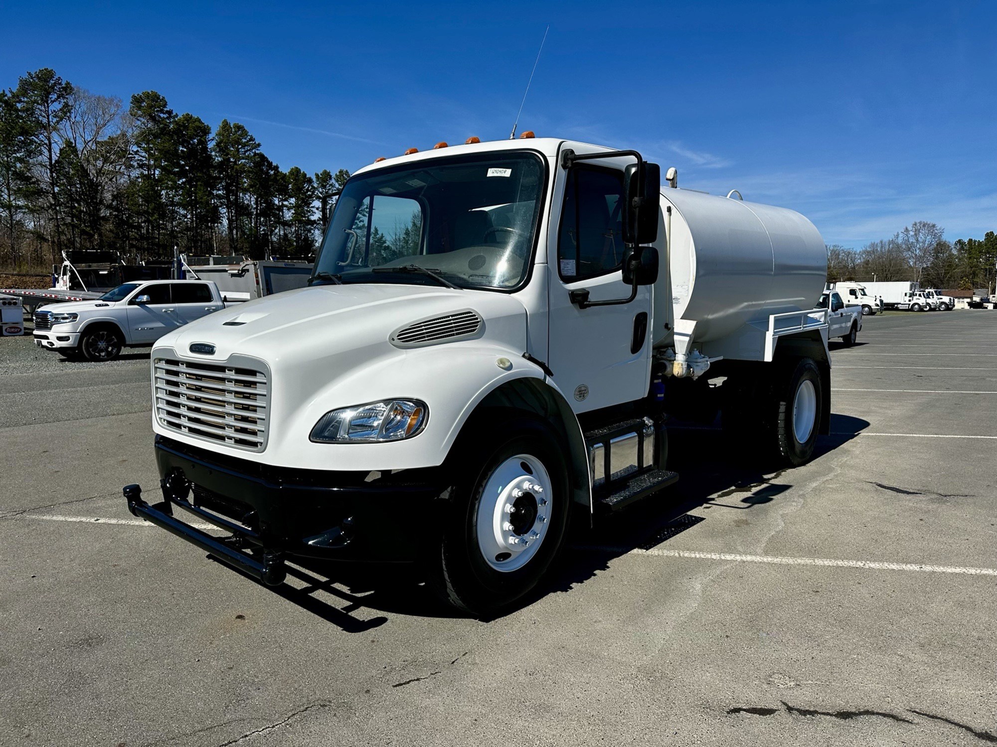 2019 Freightliner M2 - image 1 of 6
