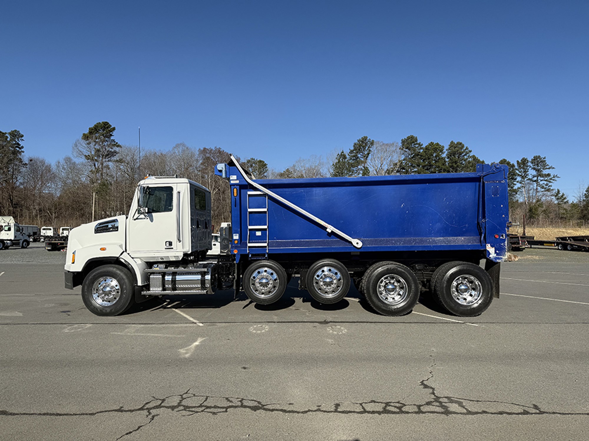 2023 Western Star 4700SB - image 6 of 6
