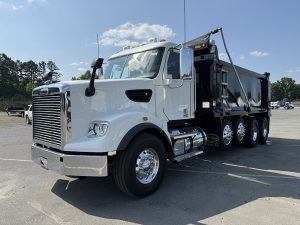 2023 Freightliner 122SD 1748983643122