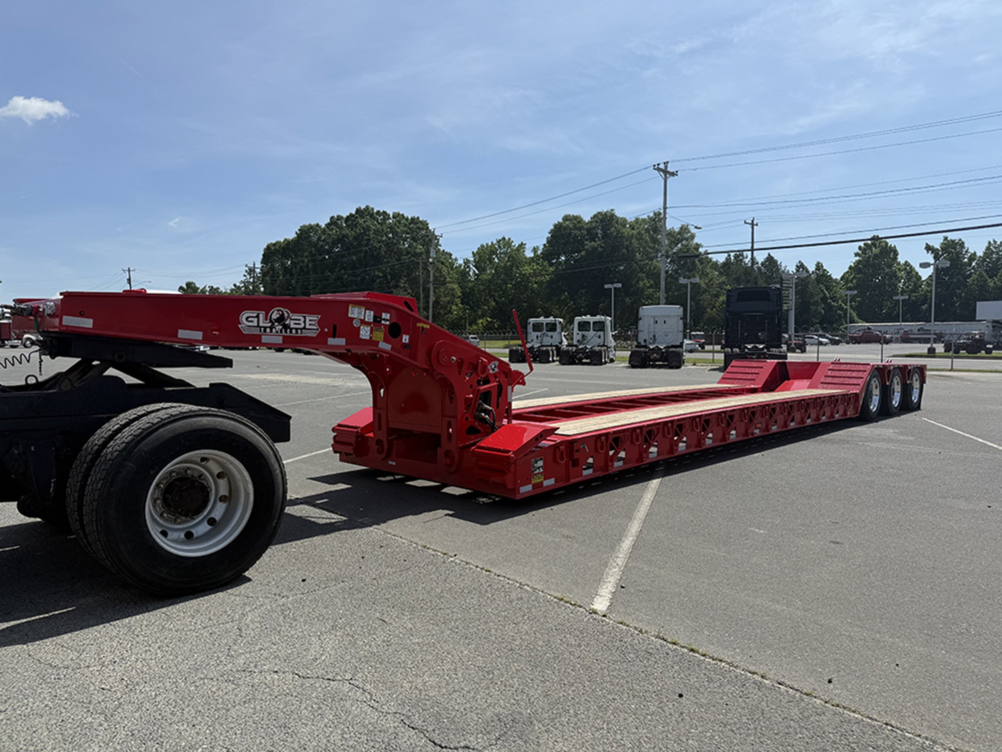 2025 GLOBE LOWBOY - image 1 of 6