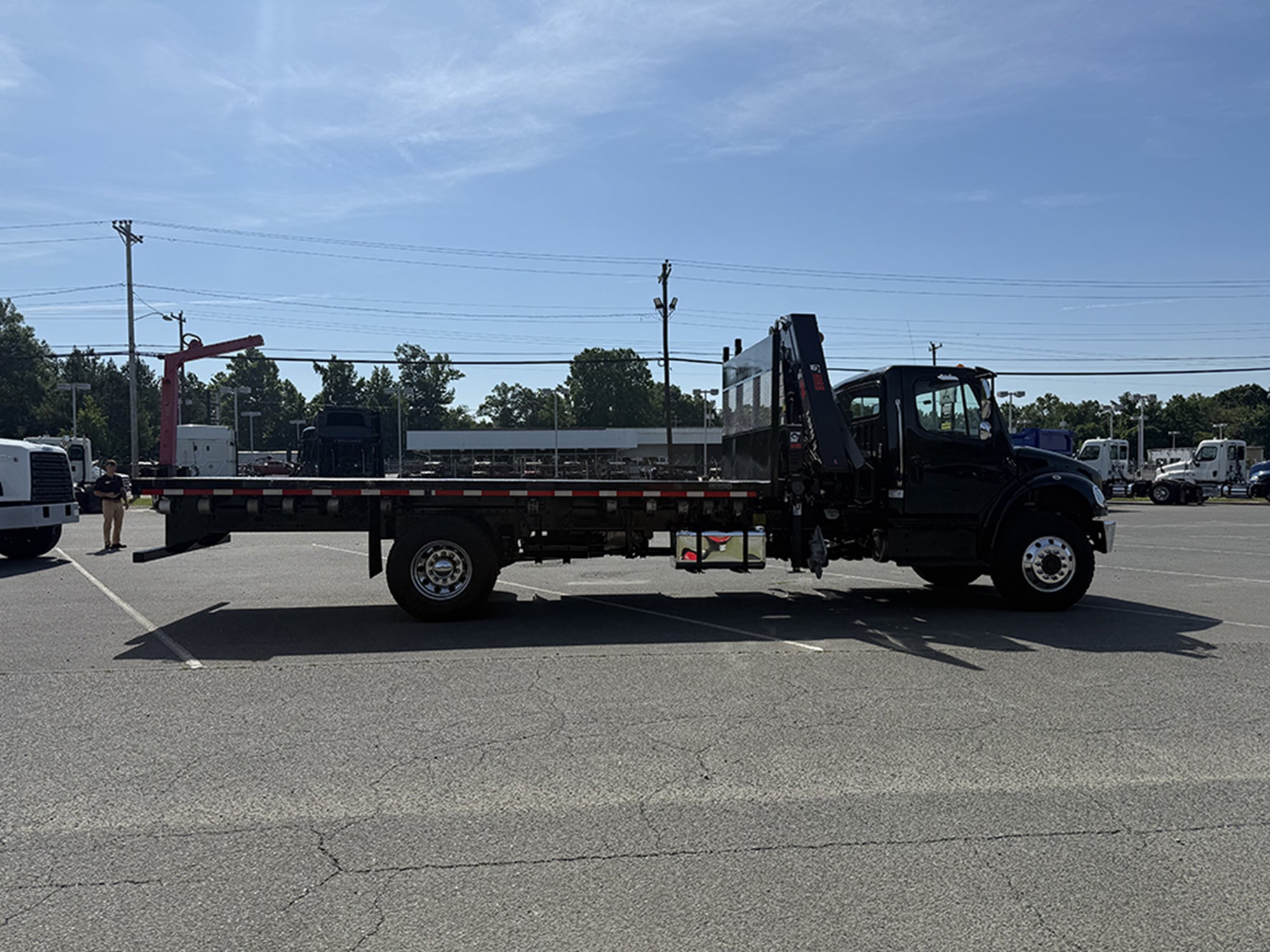 2018 Freightliner M2 - image 3 of 6