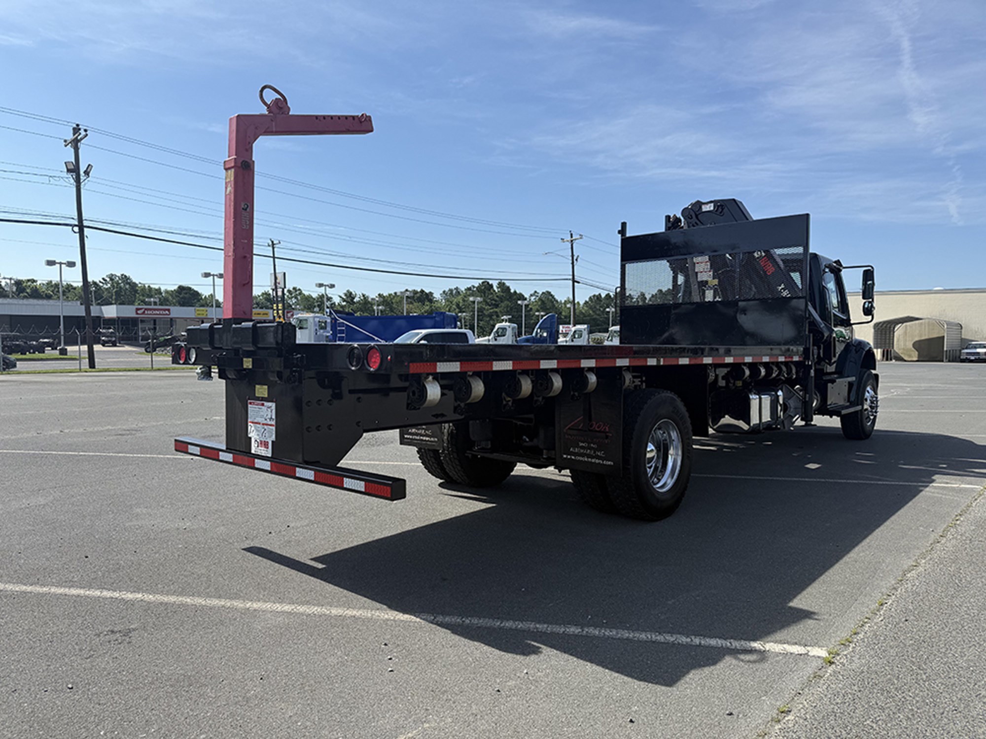 2018 Freightliner M2 - image 5 of 6