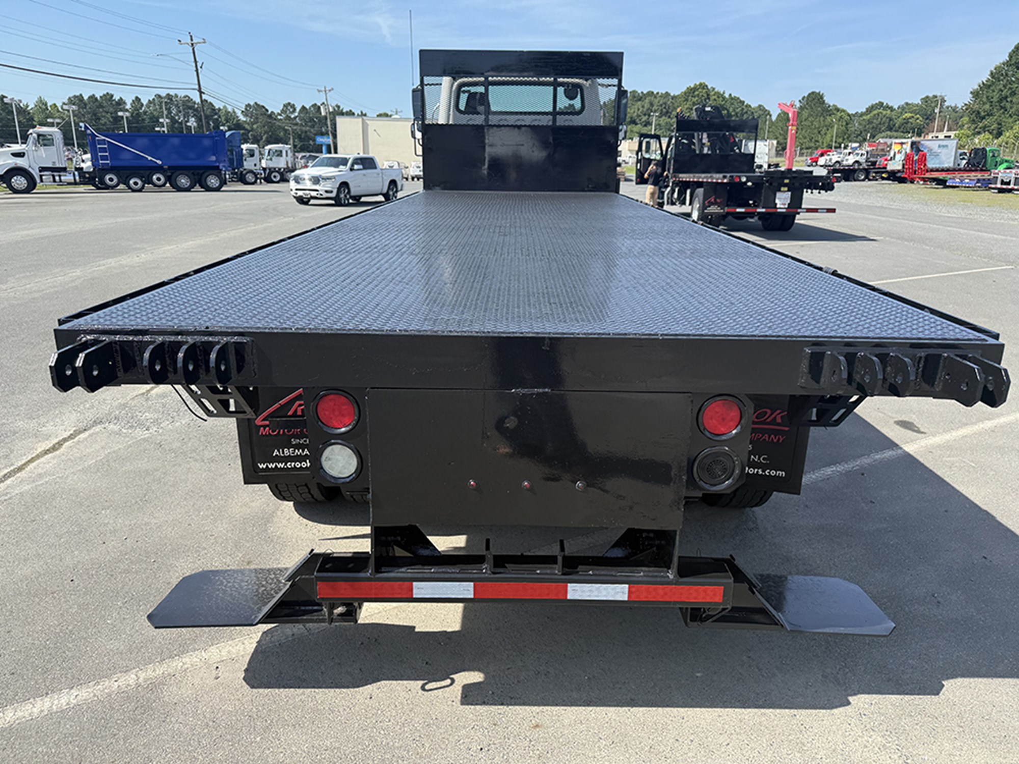 2015 Freightliner 108SD - image 5 of 6