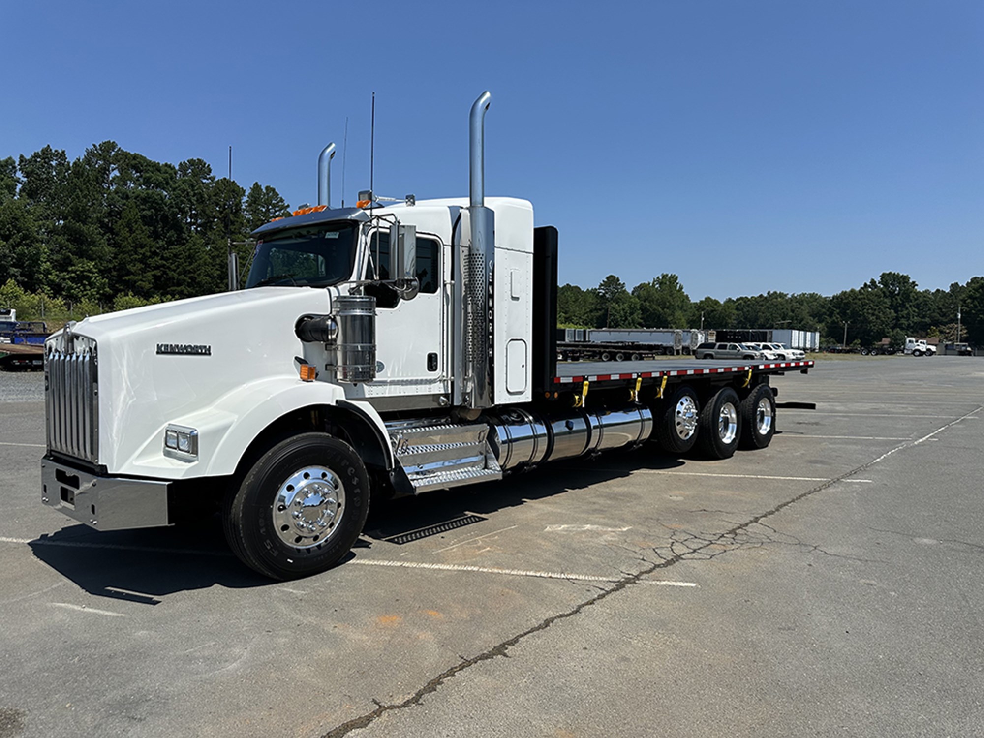 2014 Kenworth T8 Series 1750698434087 2014 Kenworth T8 Series 1750698434087