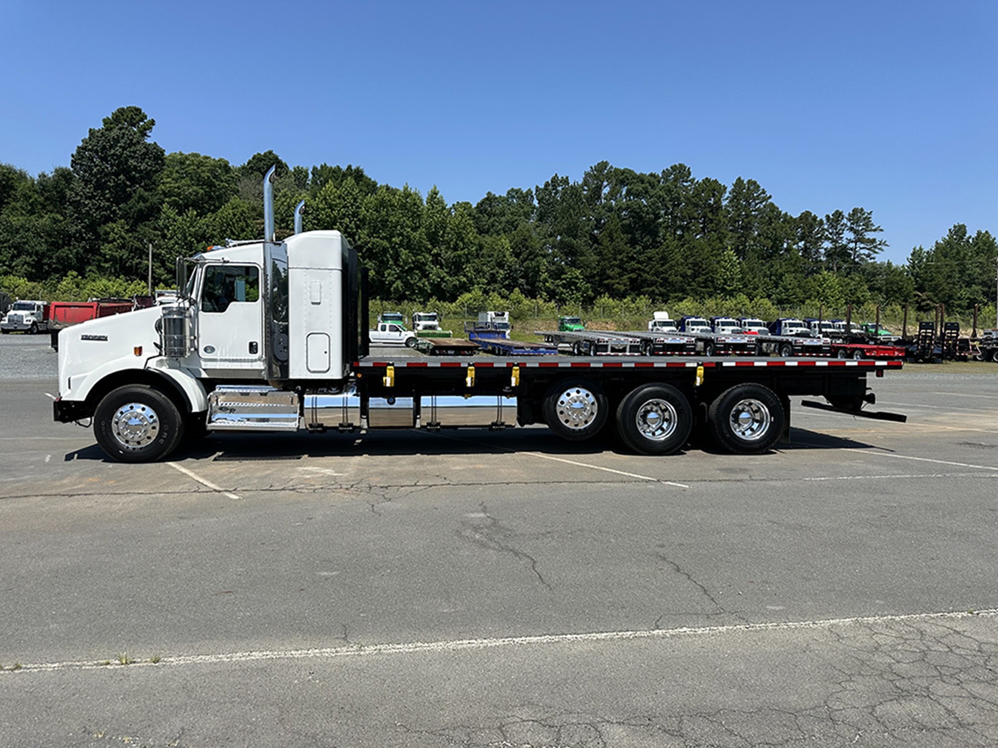 2014 Kenworth T8 Series 1750698434338 2014 Kenworth T8 Series 1750698434338