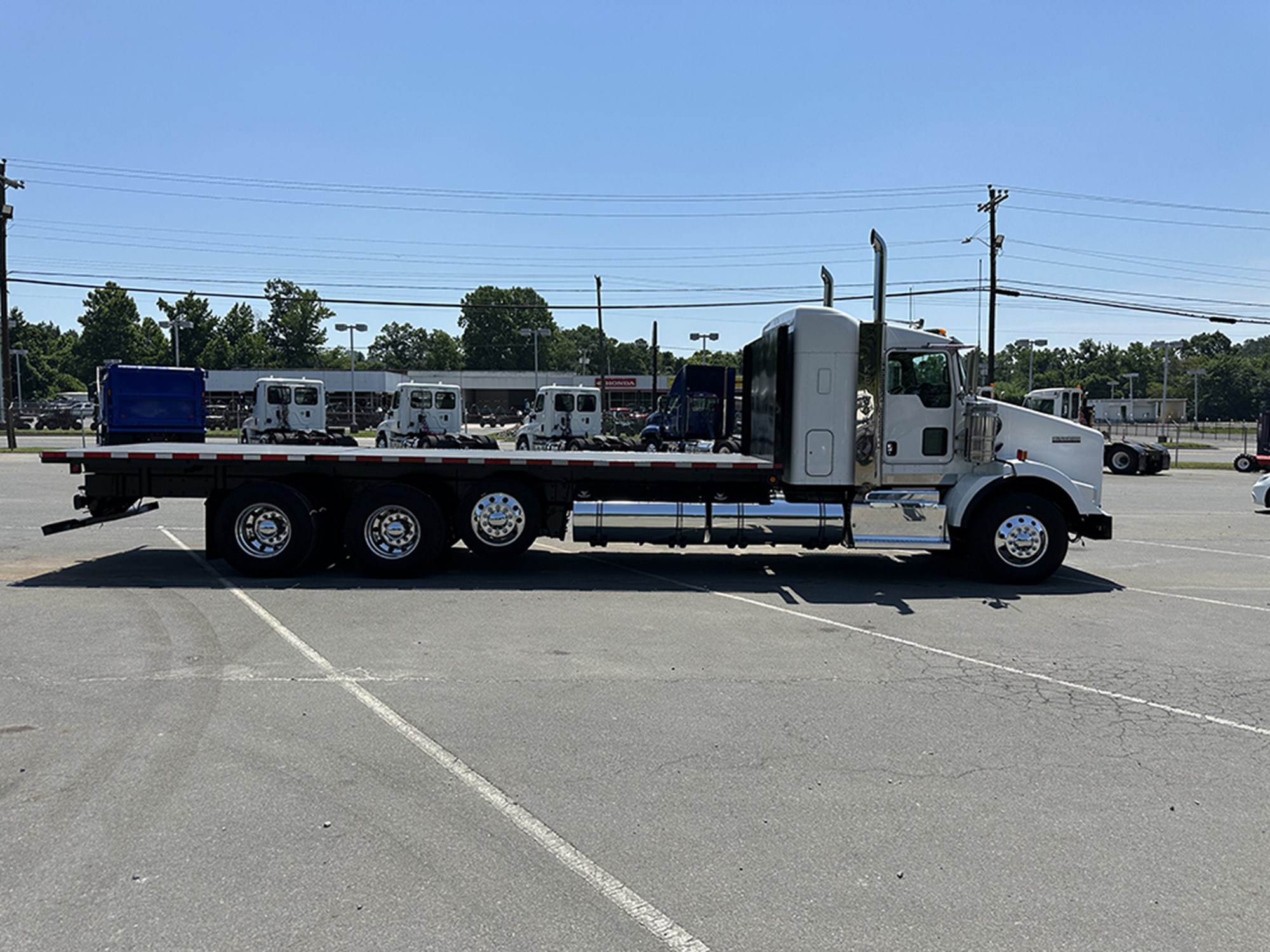 2014 Kenworth T8 Series 1750698435260 2014 Kenworth T8 Series 1750698435260