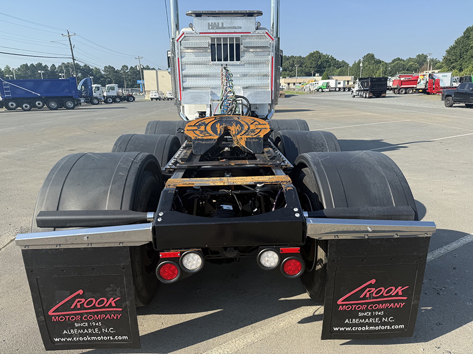 2019 Peterbilt 389 - image 5 of 6