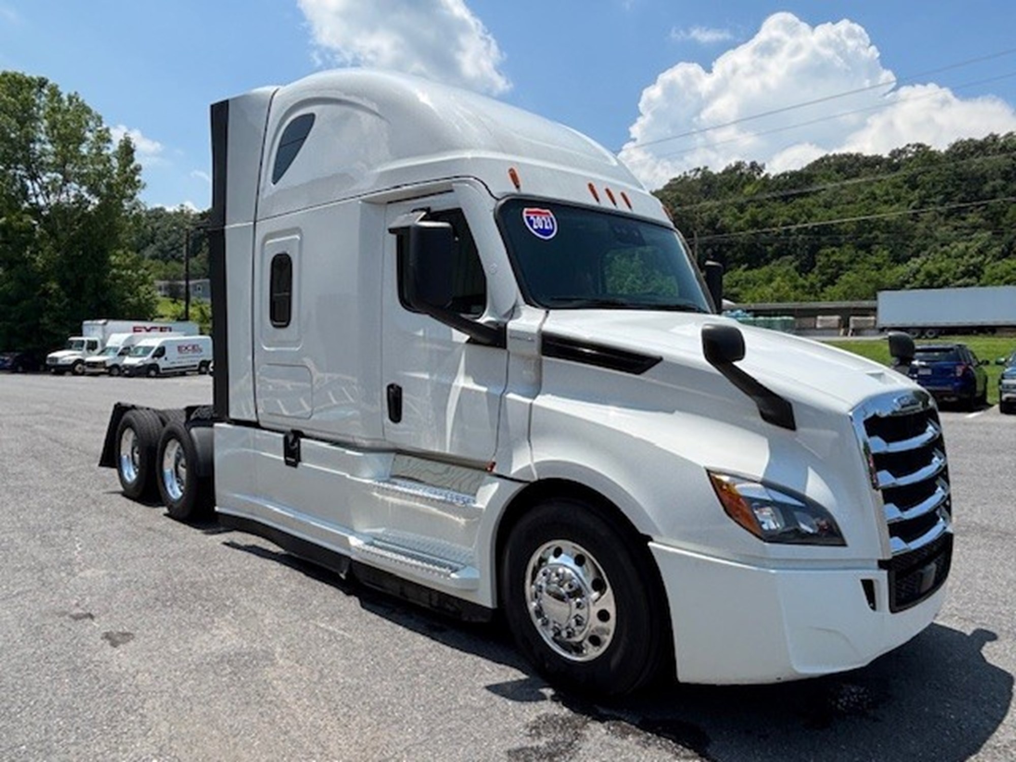 2021 Freightliner Cascadia 126 - image 5 of 6