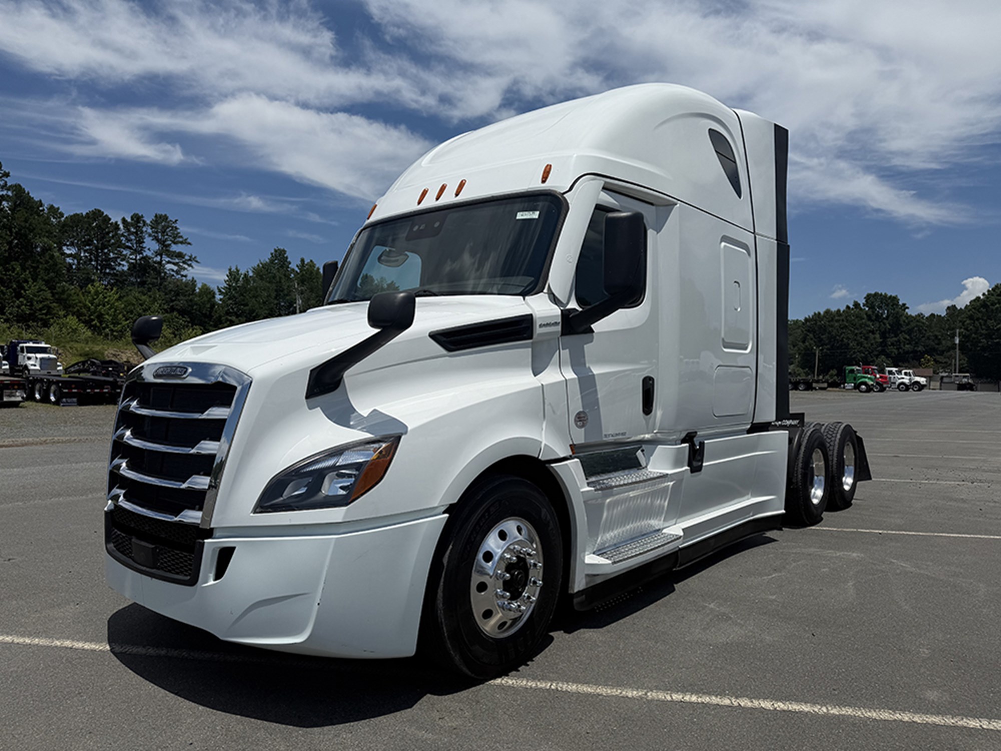 2021 Freightliner Cascadia 126 - image 1 of 6