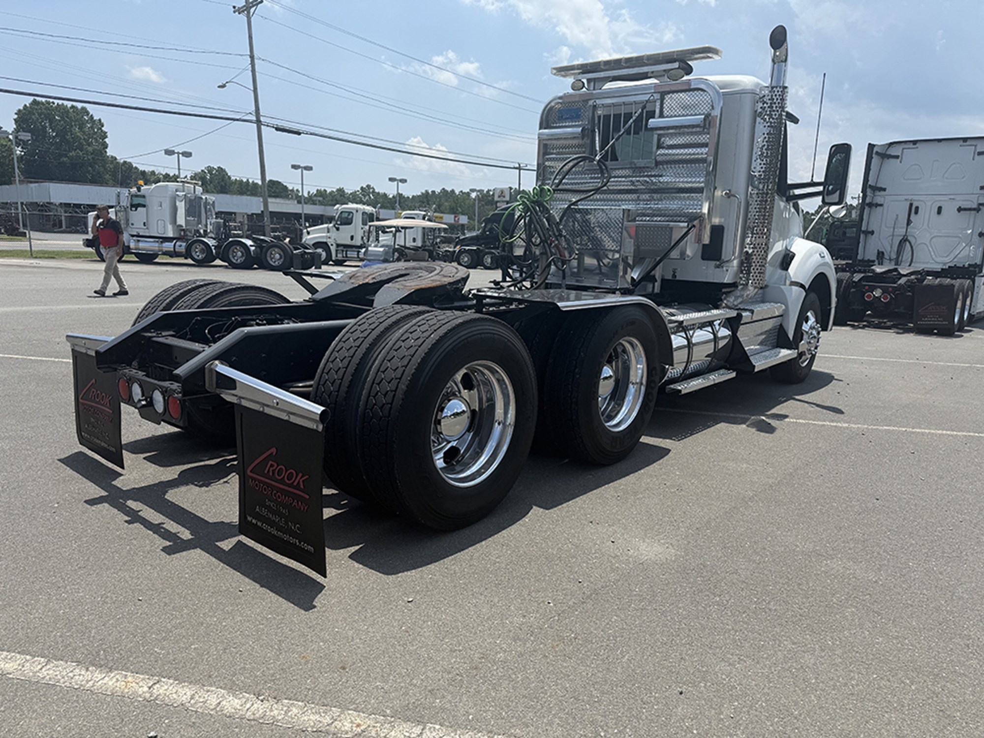2020 Kenworth T880 - image 4 of 6
