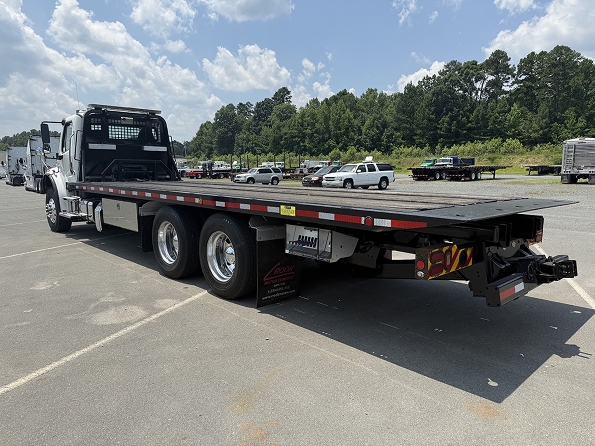 2018 Freightliner M2 - image 6 of 6