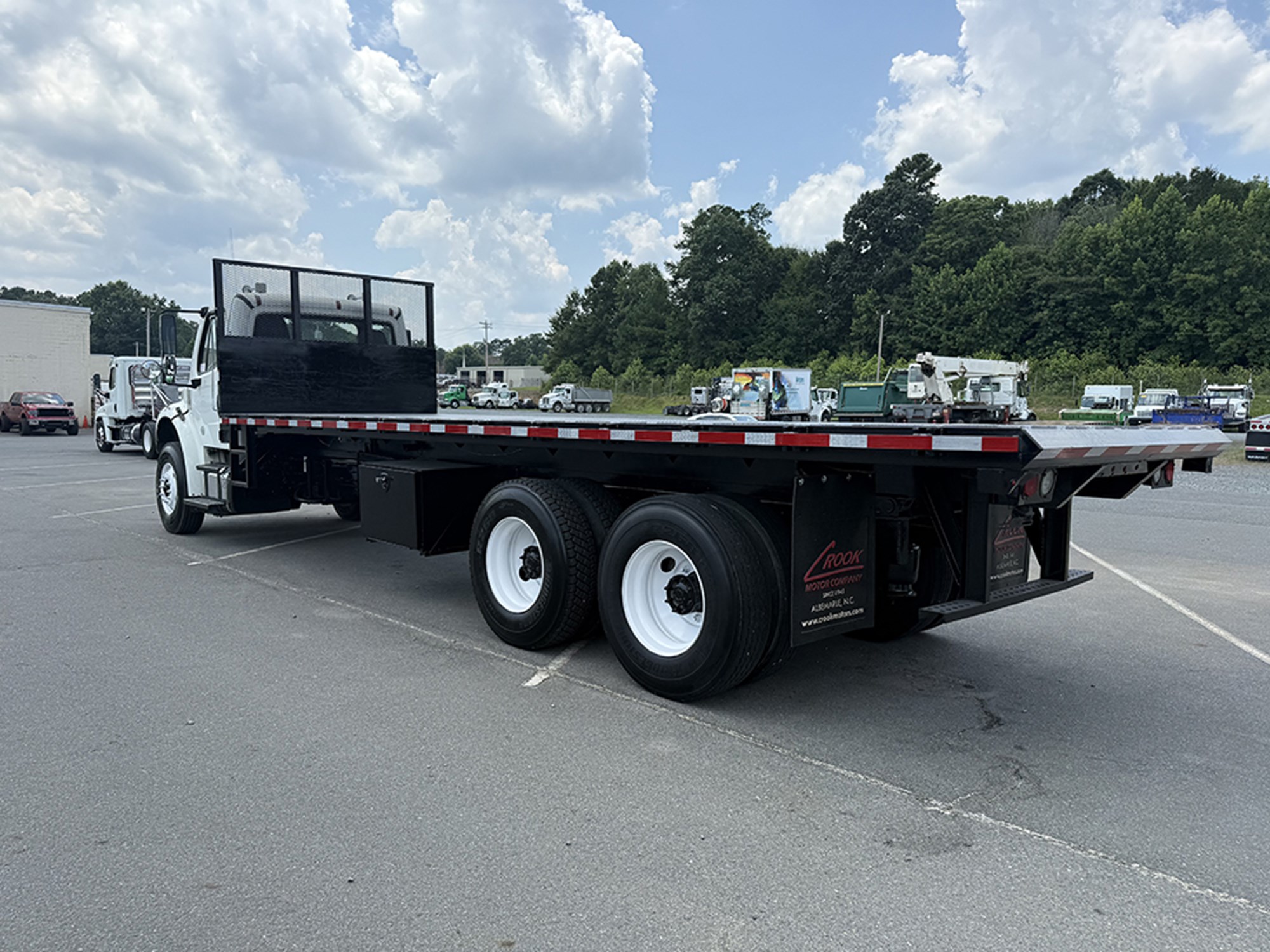 2020 Freightliner M2 - image 6 of 6