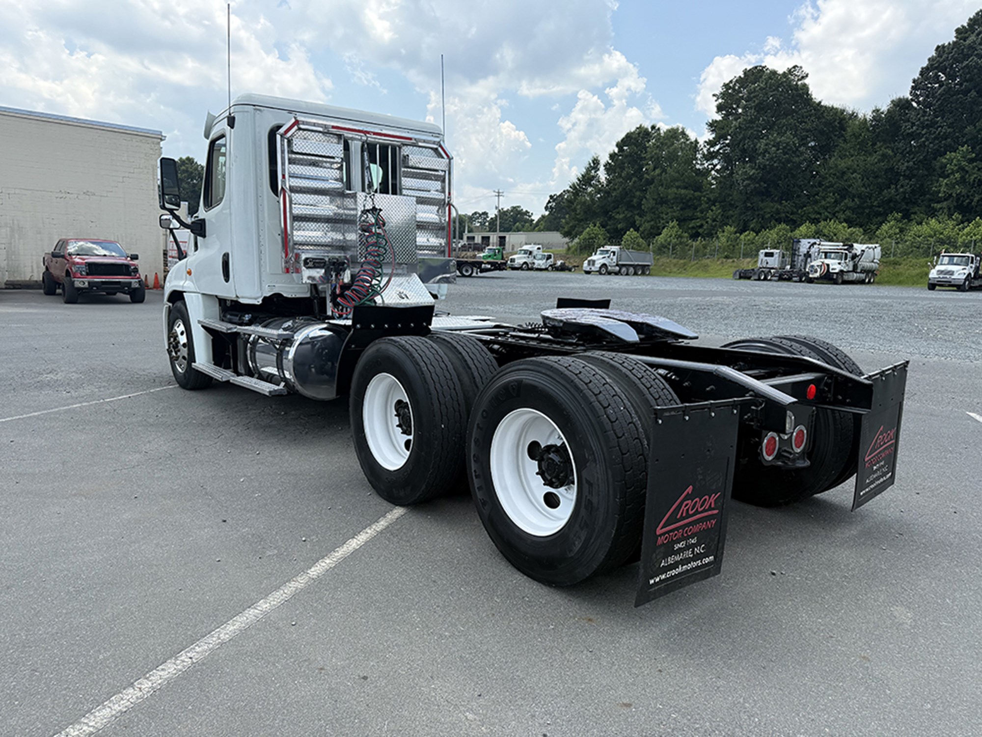 2016 Freightliner Cascadia 125 - image 6 of 6