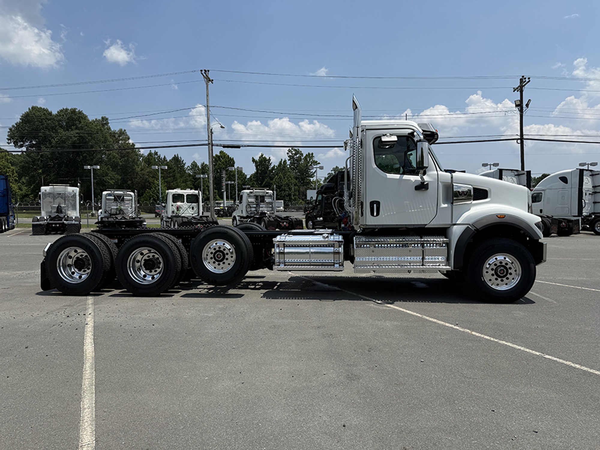 2026 Western Star 49X - image 3 of 6