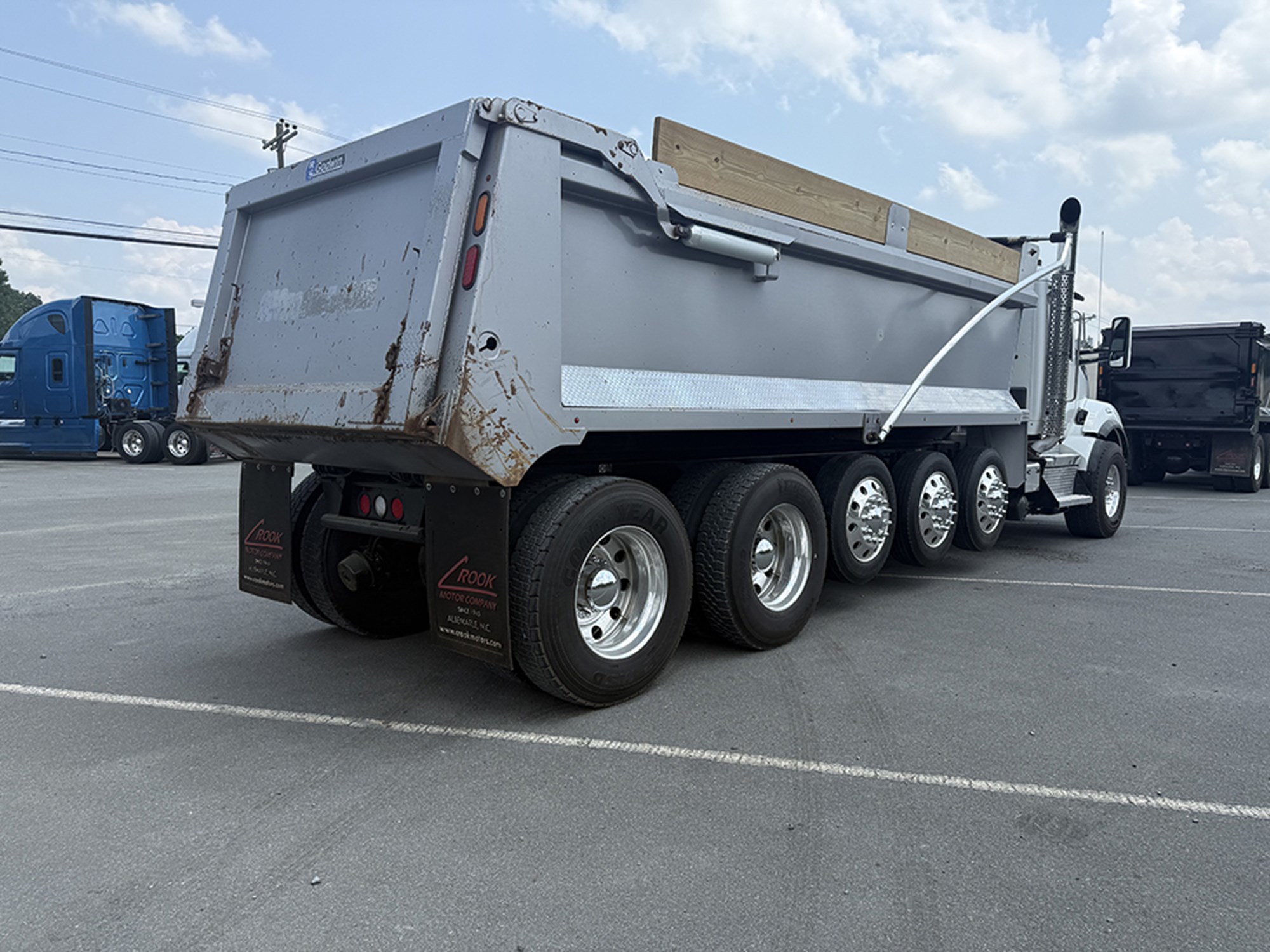 2018 Kenworth T880 - image 4 of 6