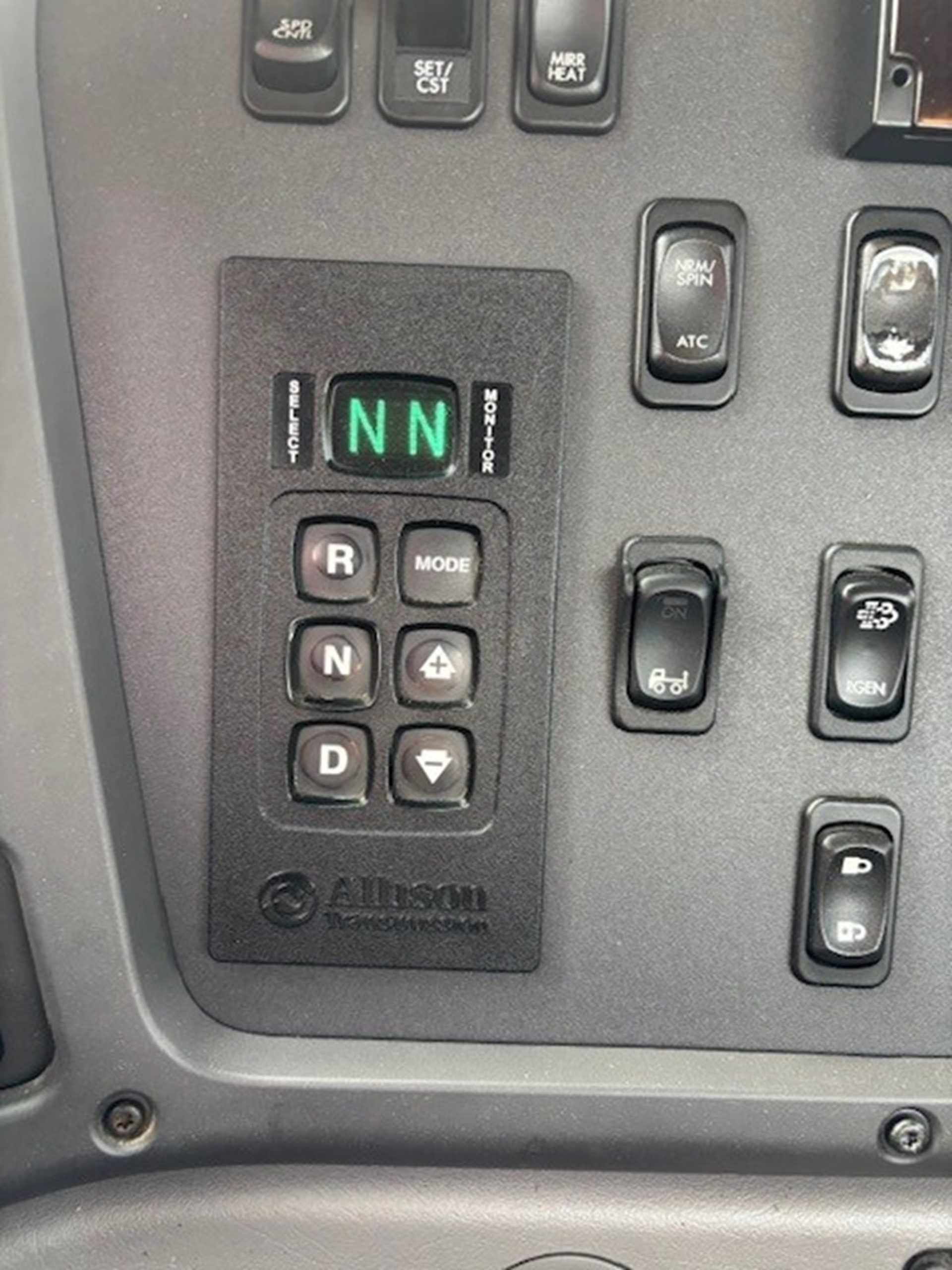 2018 Freightliner M2 - image 6 of 6