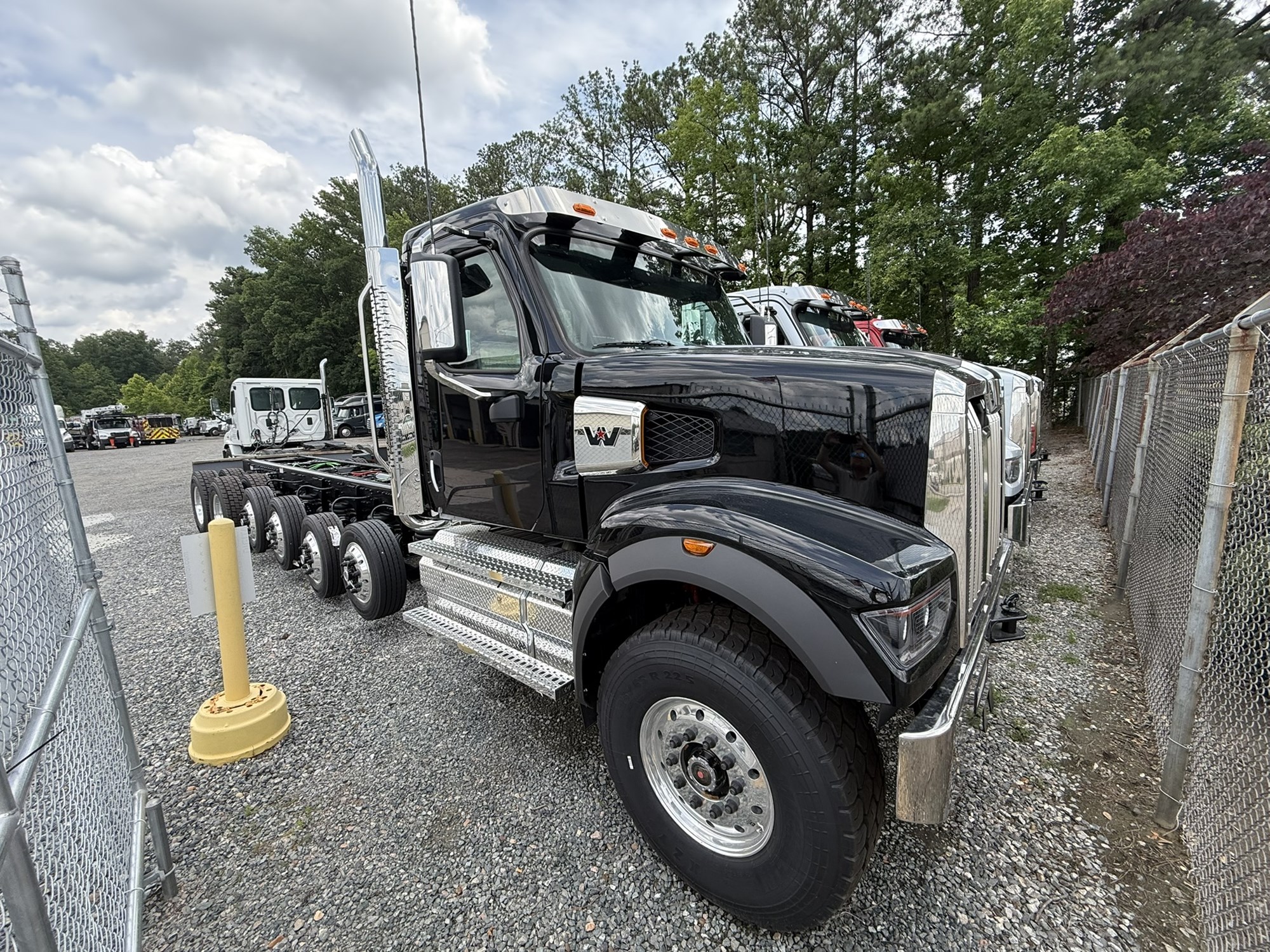 2026 Western Star 49X - image 1 of 4
