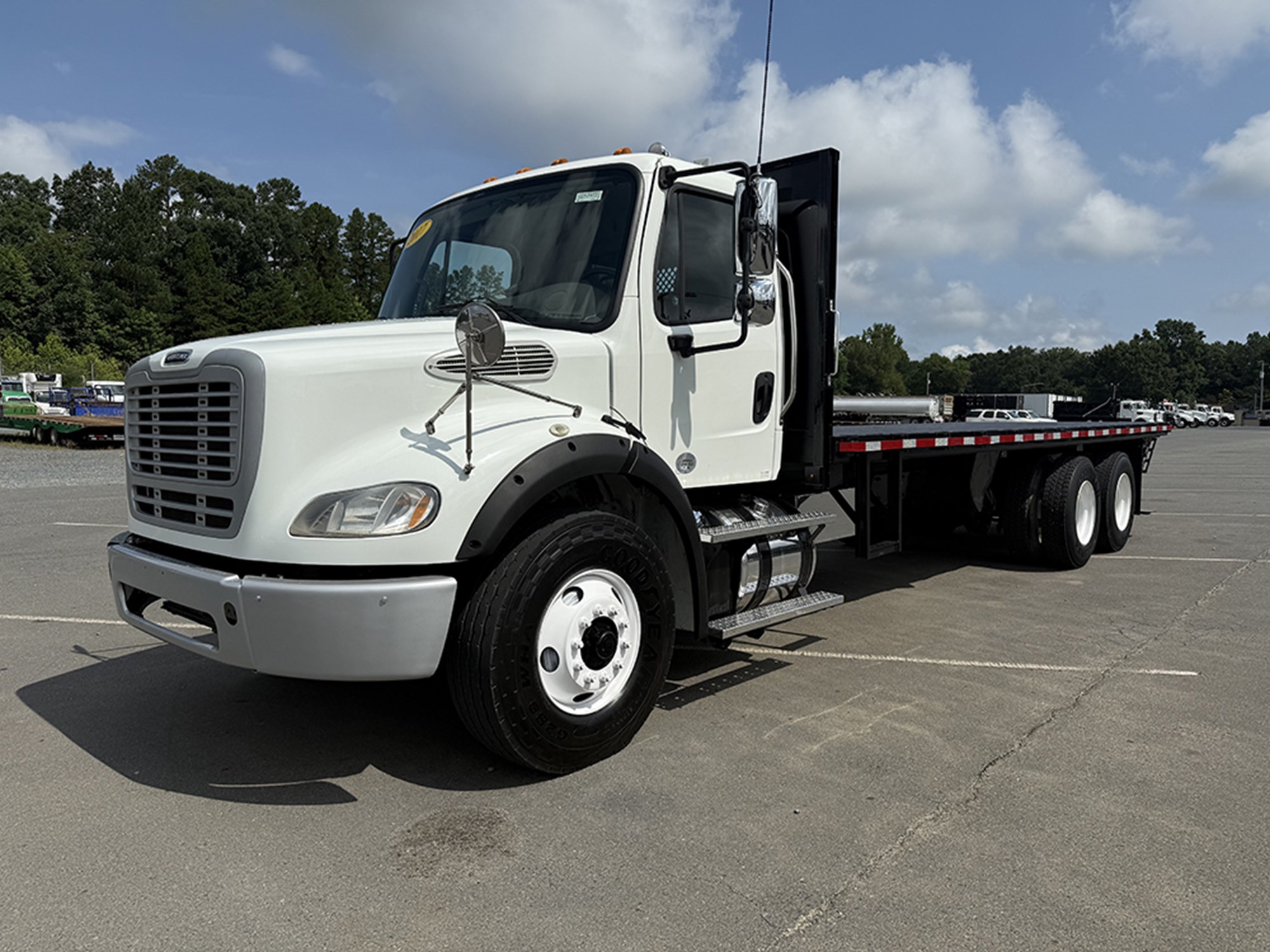 2017 Freightliner M2 - image 1 of 6