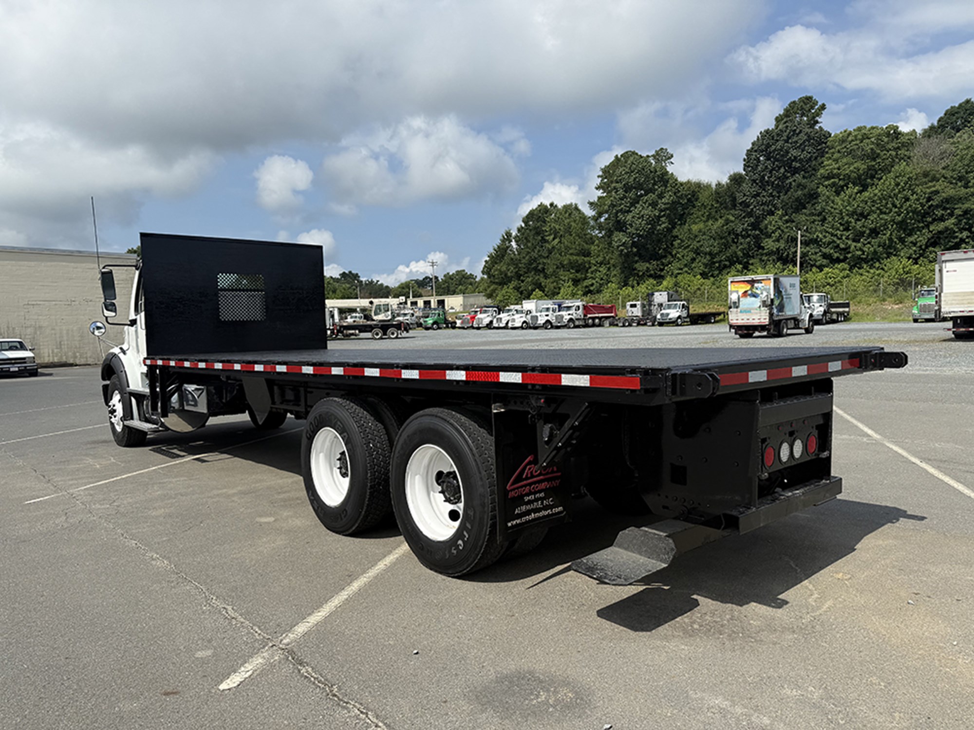 2017 Freightliner M2 - image 6 of 6