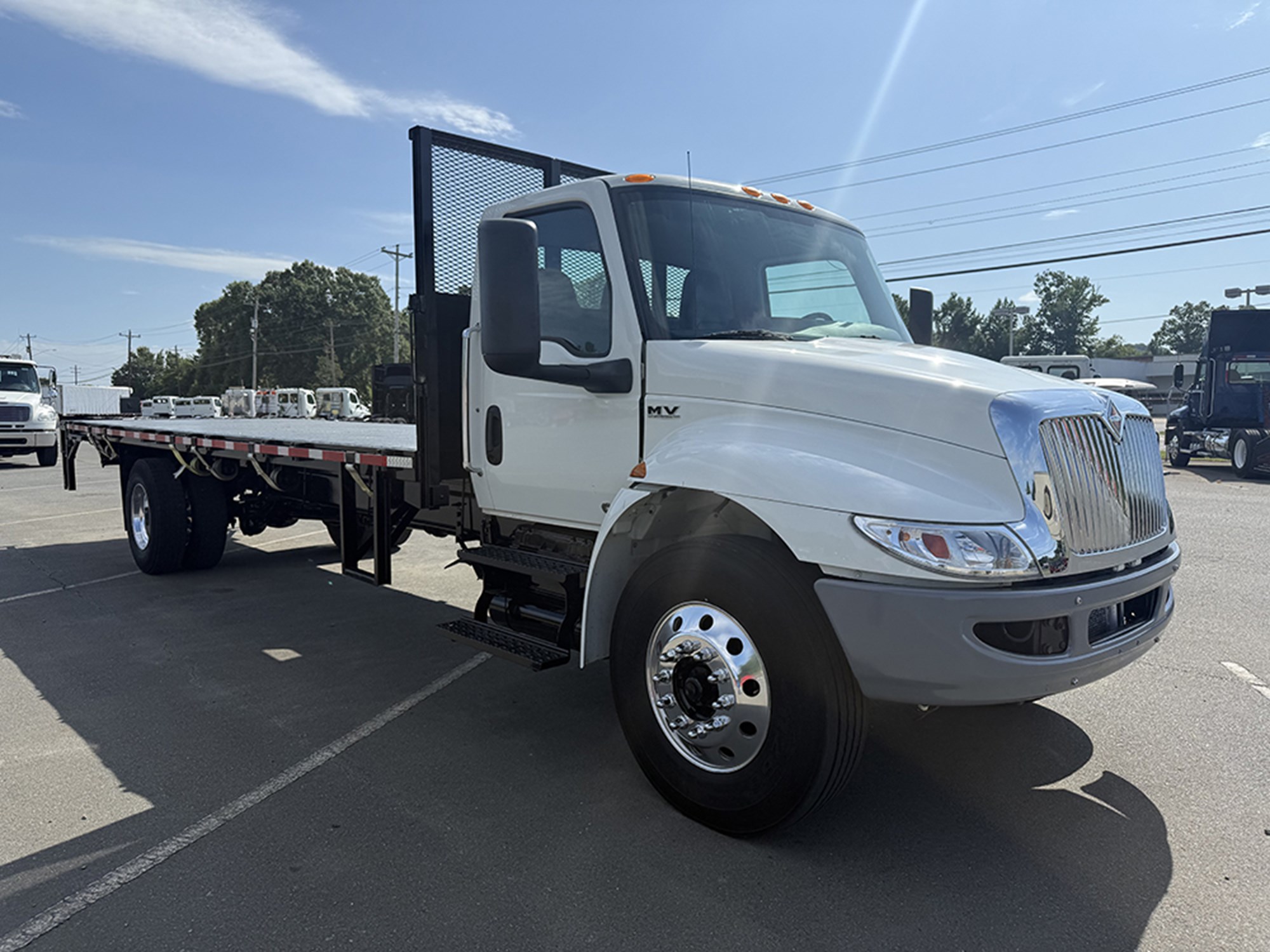 2022 International MV607 - image 2 of 6