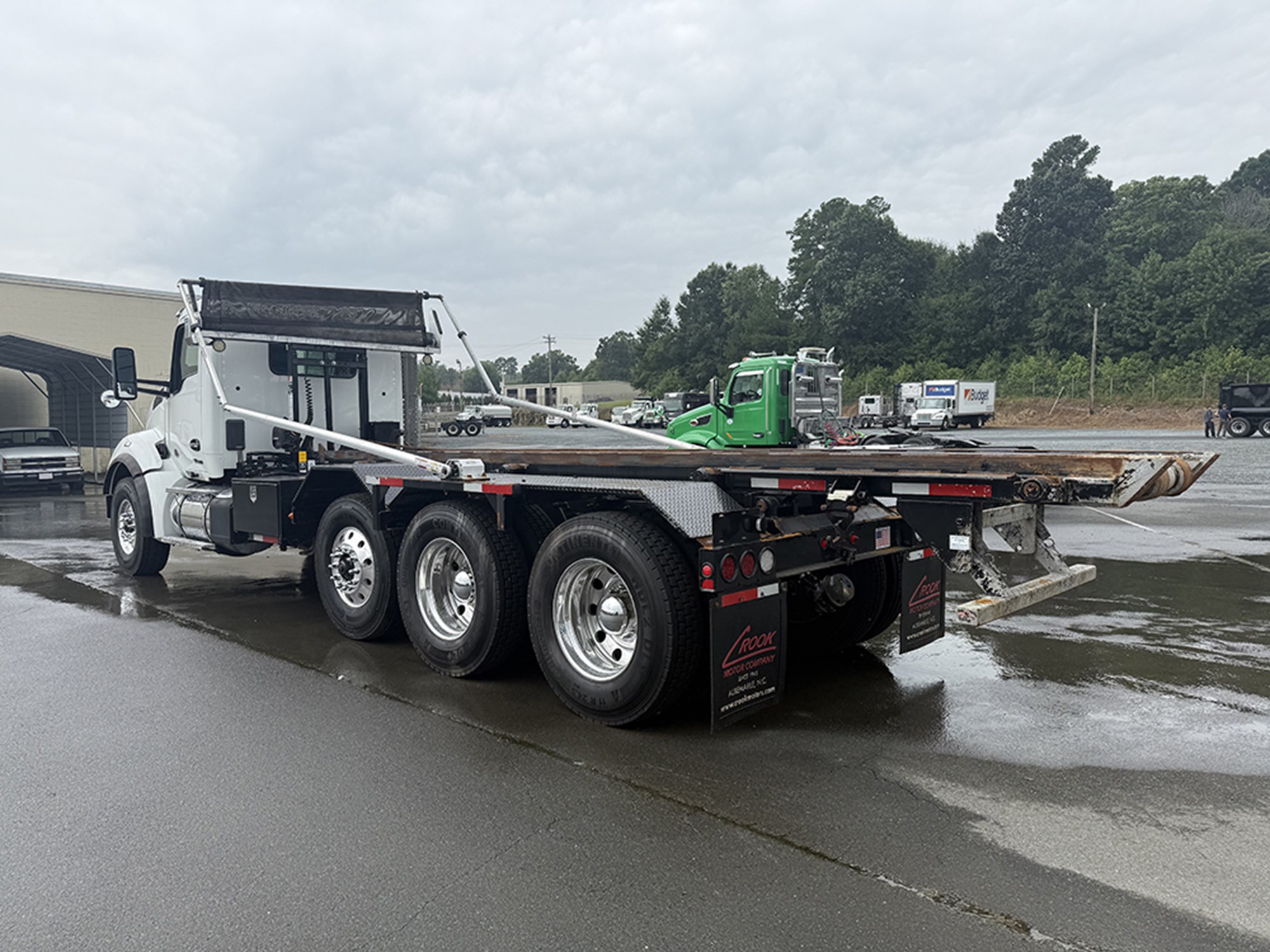 2024 Kenworth T880 - image 6 of 6