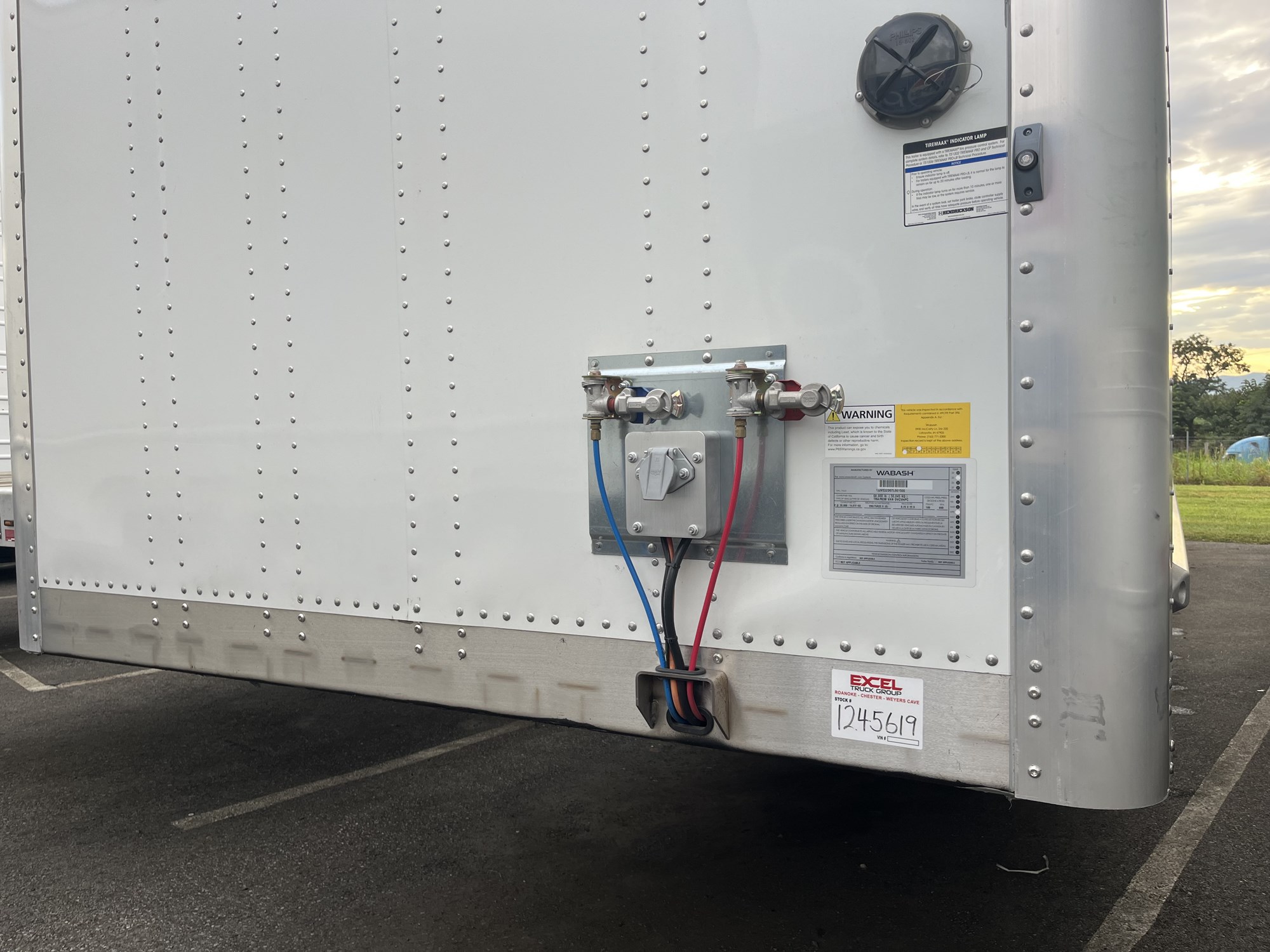 2026 Wabash Vans Dry Van Durapla - image 1 of 6