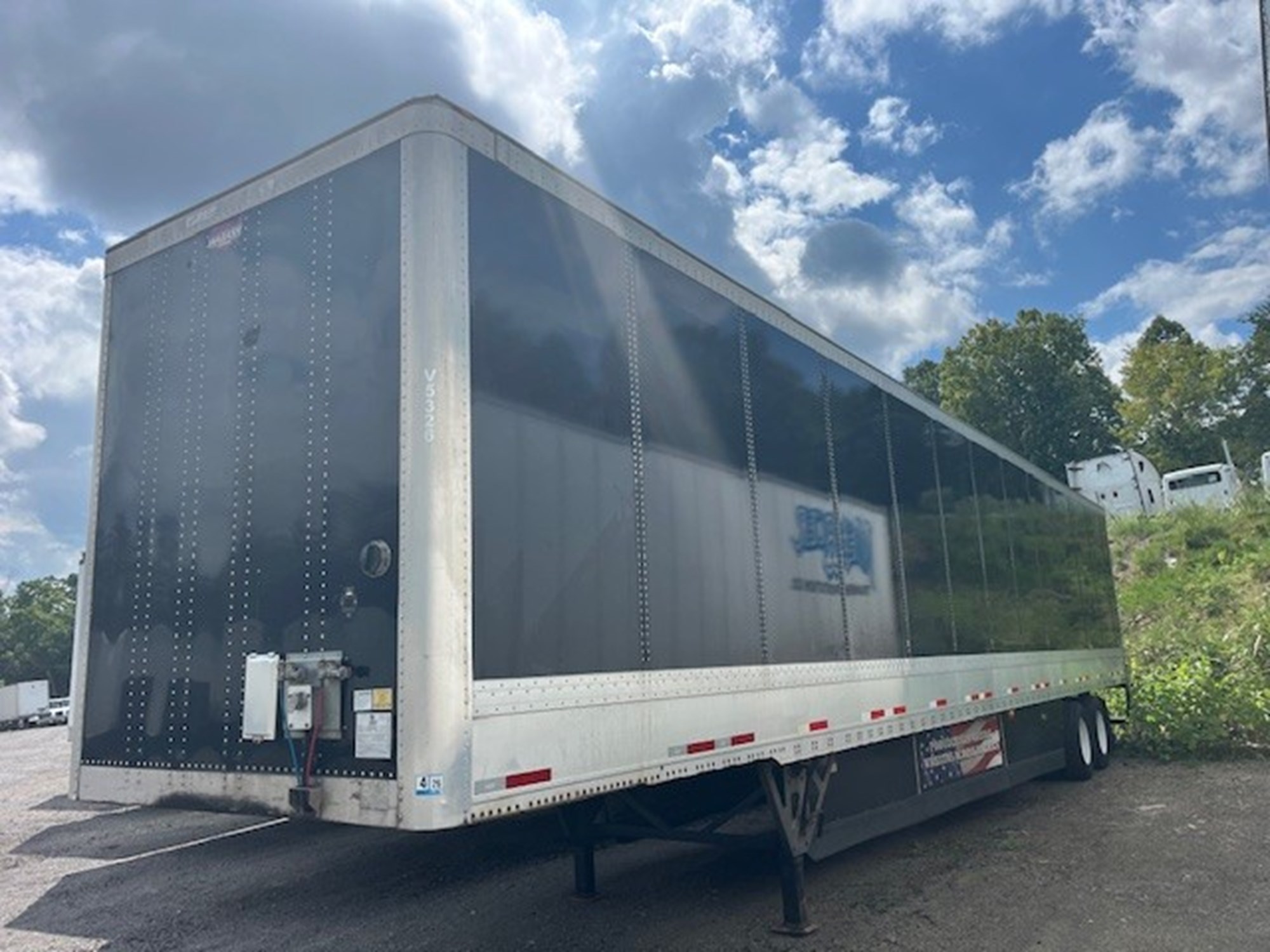 2023 Wabash National 53' black panels - image 3 of 6