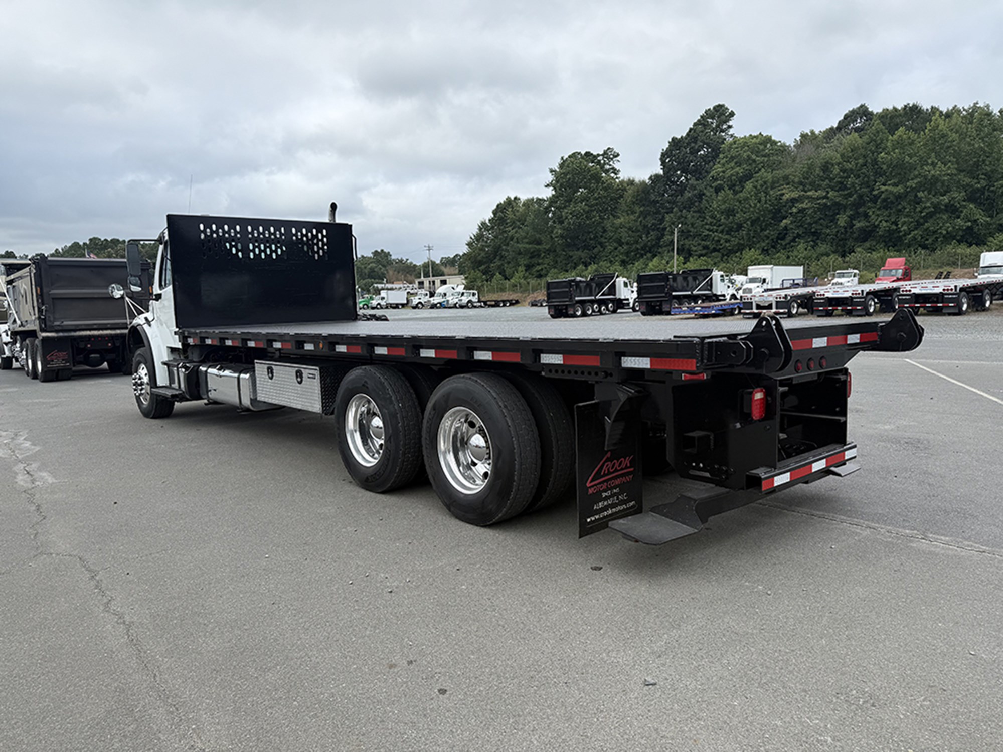2020 Freightliner M2 - image 6 of 6