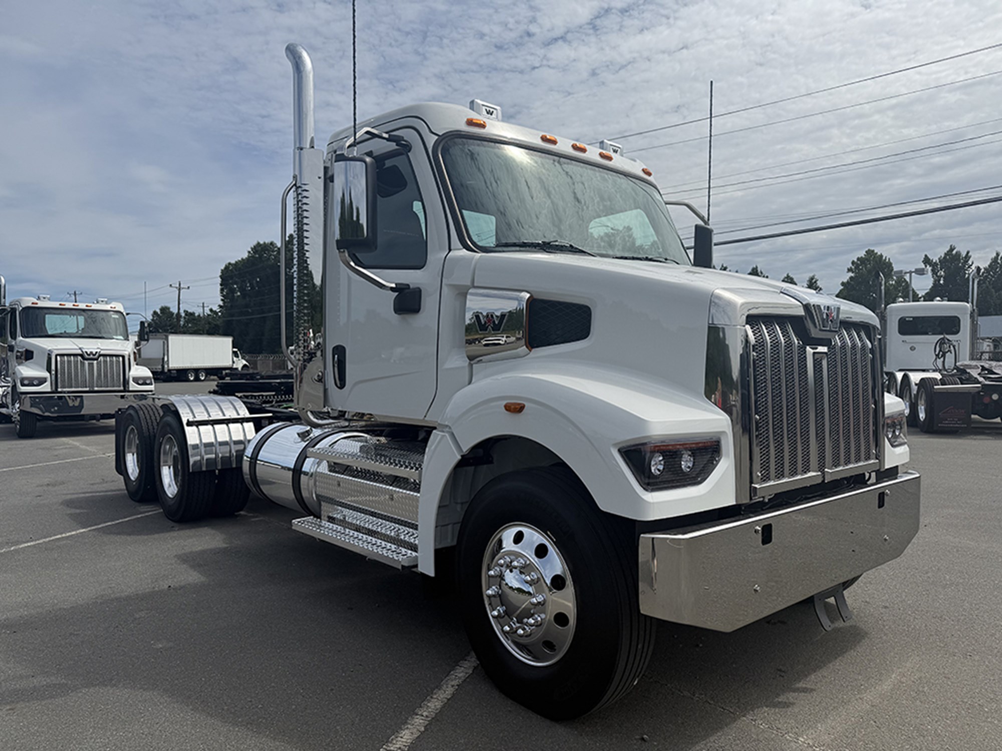 2026 Western Star 47X - image 2 of 6