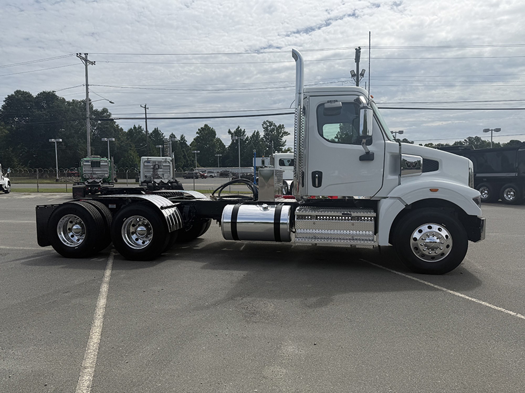 2026 Western Star 47X - image 3 of 6