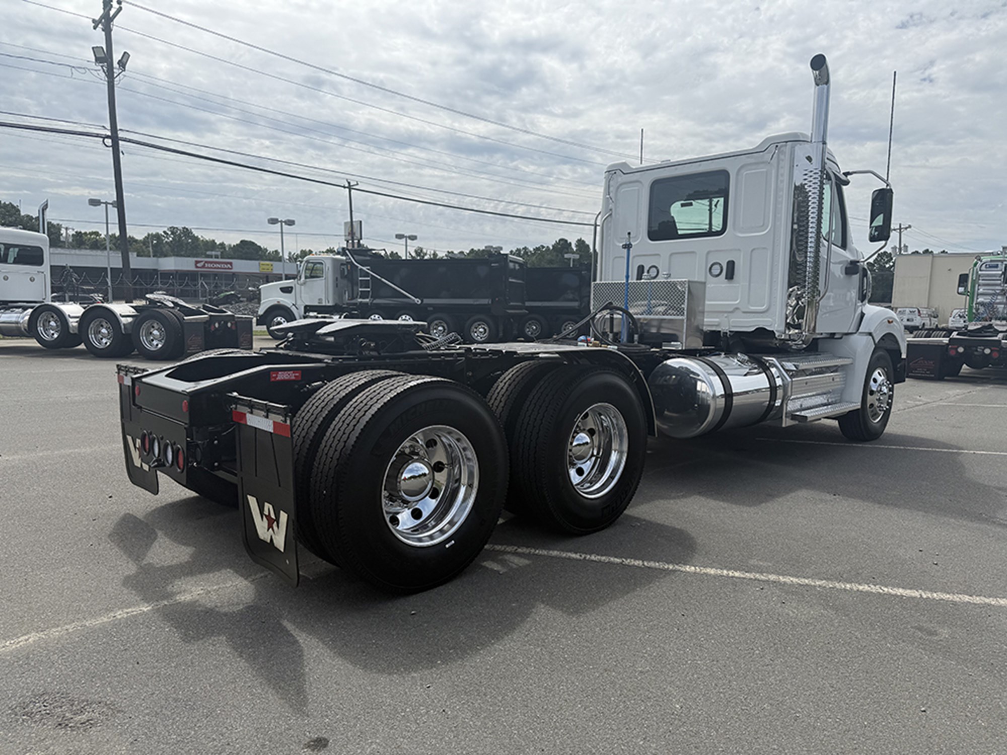2026 Western Star 47X - image 4 of 6