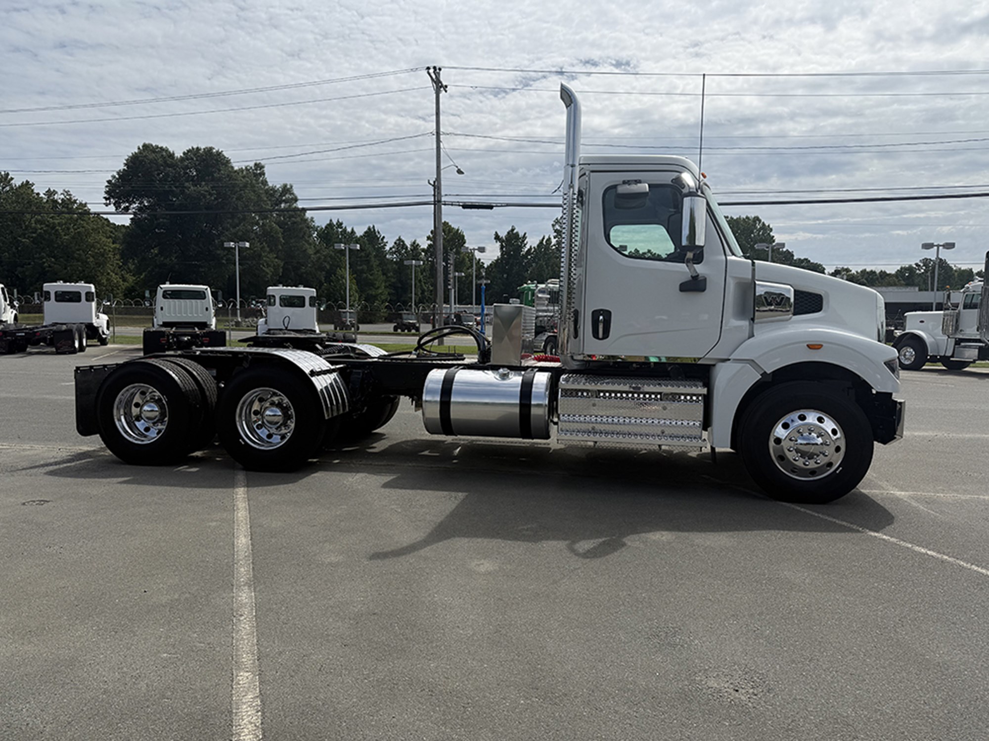 2026 Western Star 47X - image 3 of 6