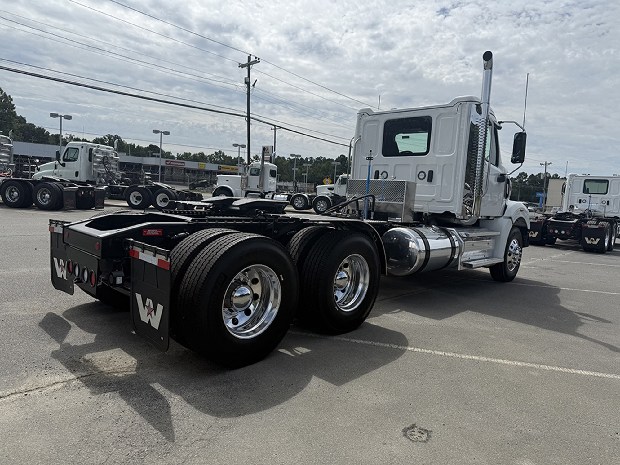 2026 Western Star 47X - image 4 of 6