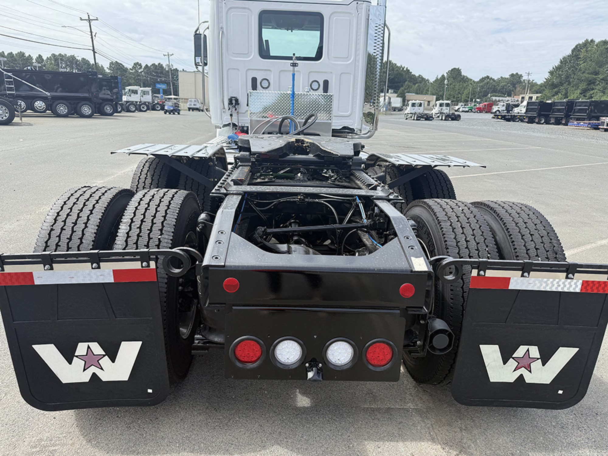 2026 Western Star 47X - image 5 of 6