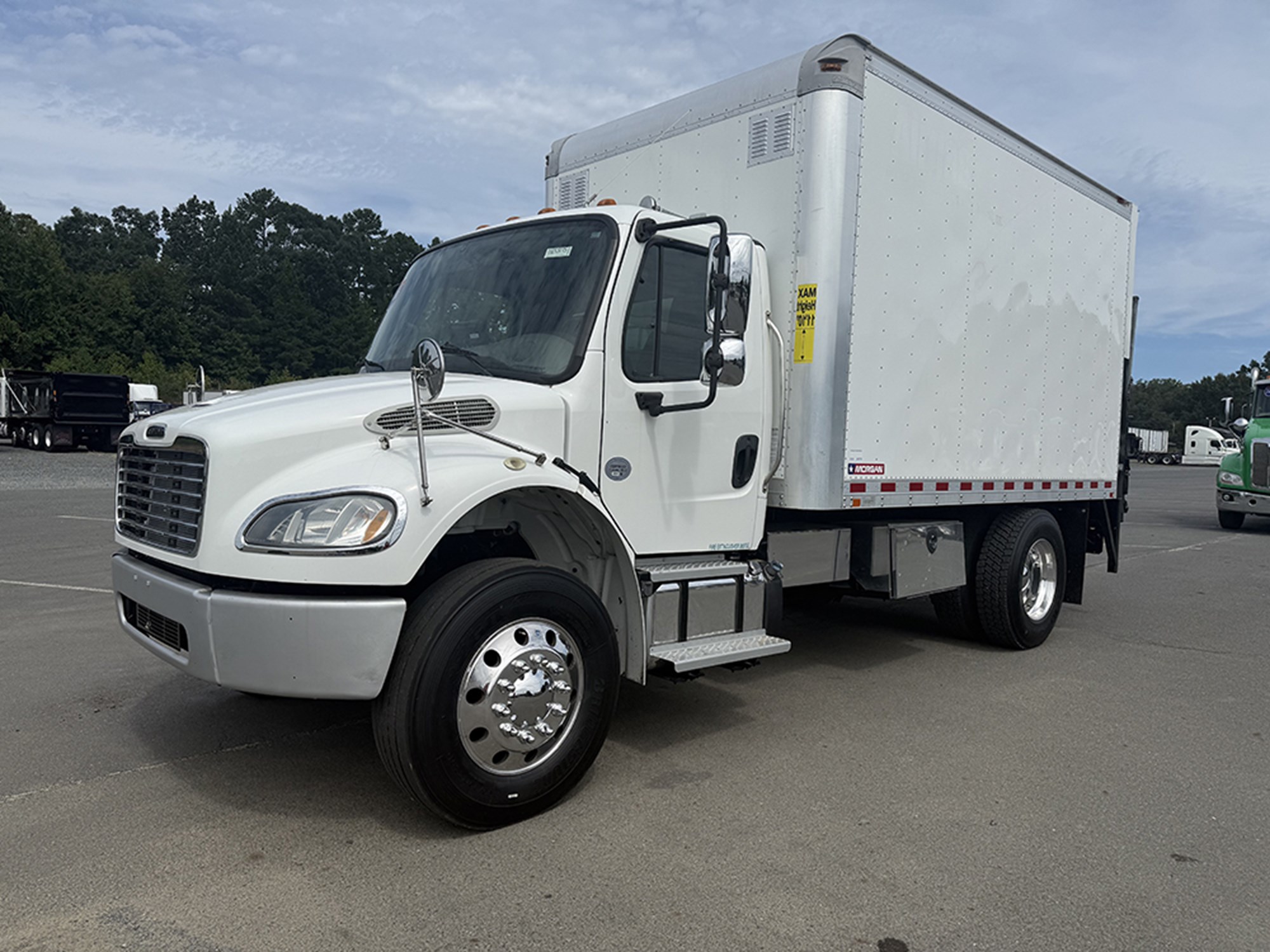 2016 Freightliner M2 - image 1 of 6
