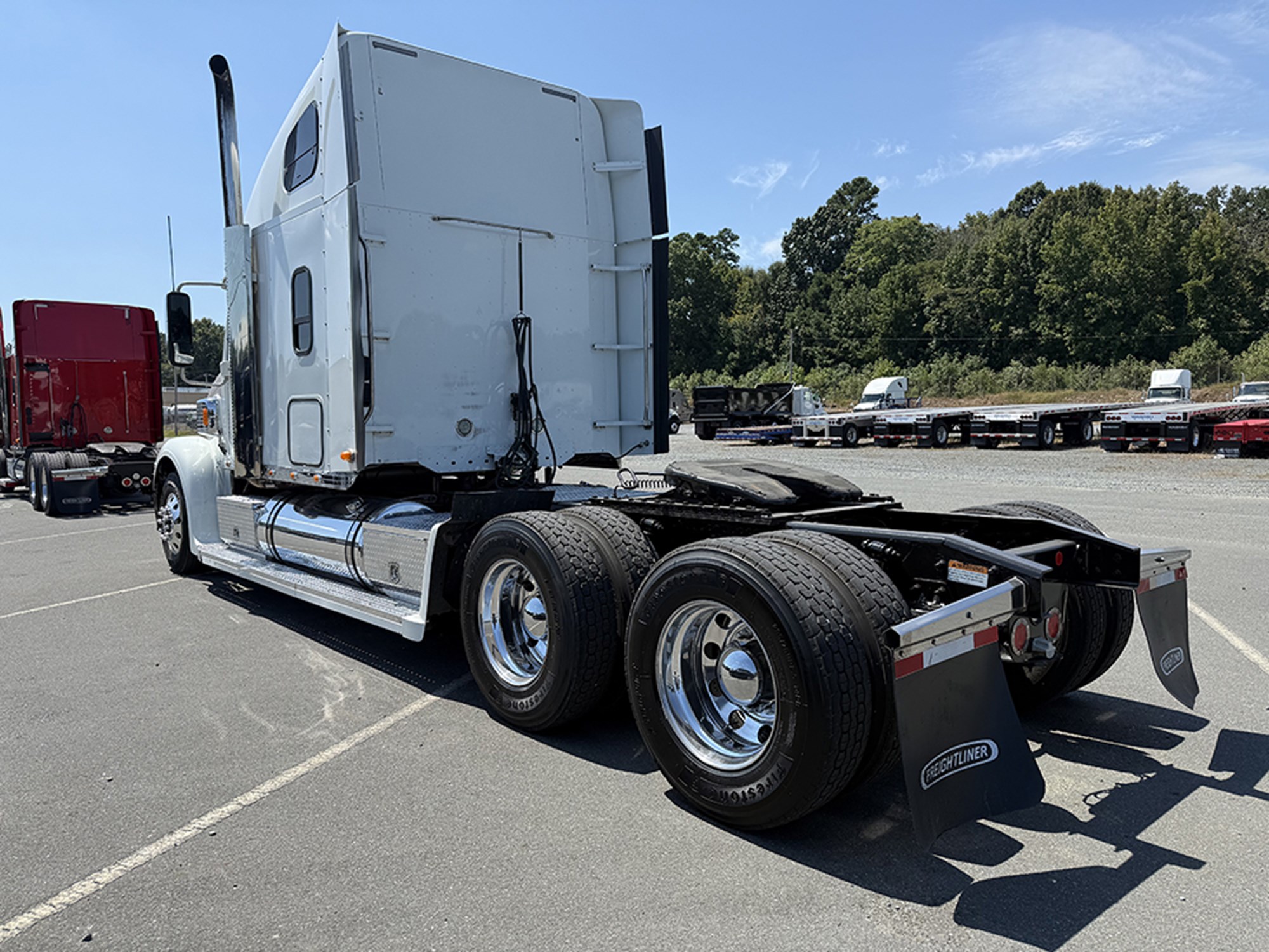 2018 Freightliner Coronado - image 4 of 6