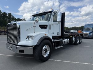2017 Freightliner SD122 1757011946491
