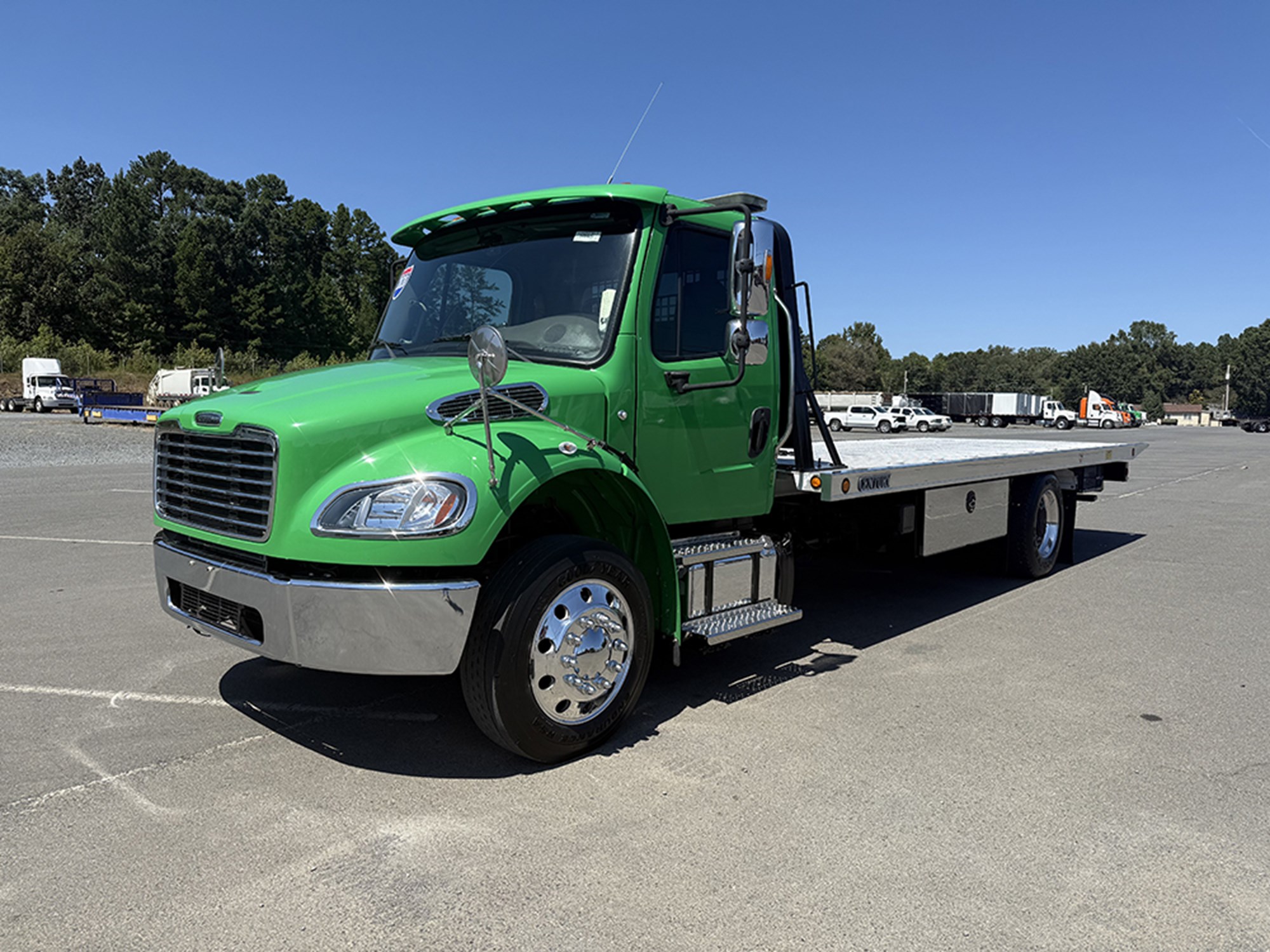 2020 Freightliner M2 - image 1 of 6