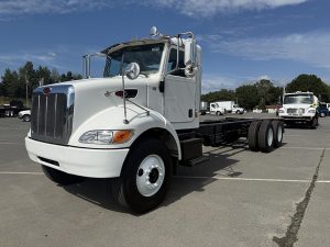 2007 Peterbilt 340 1759350541233