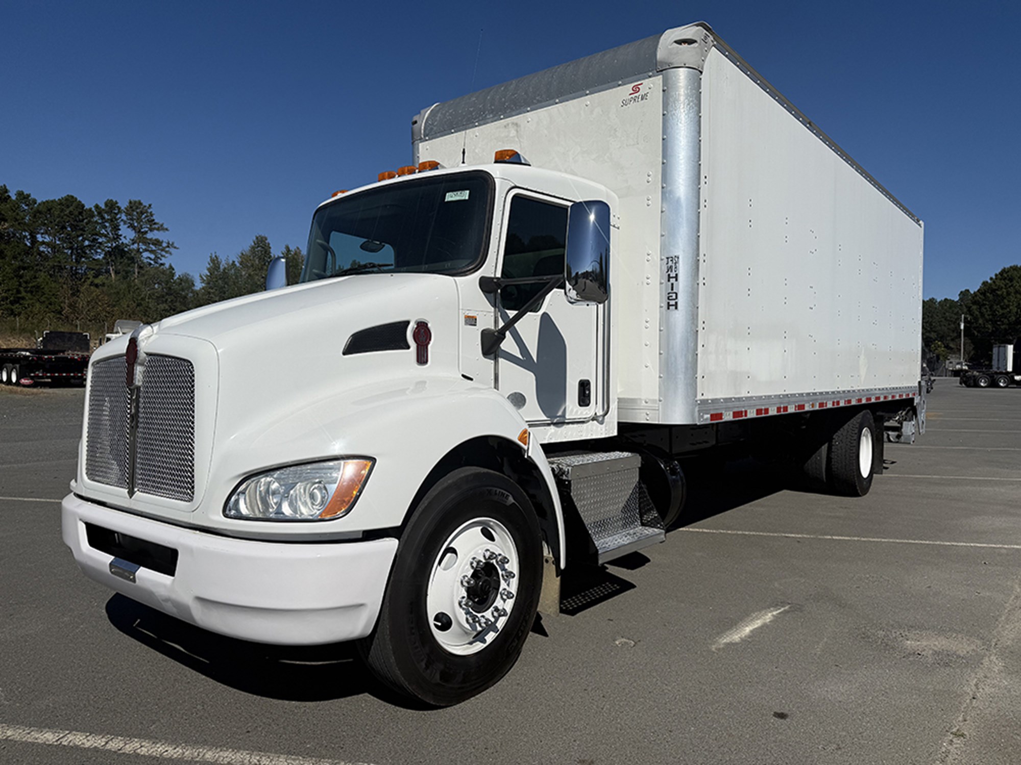2019 Kenworth T370 - image 1 of 6