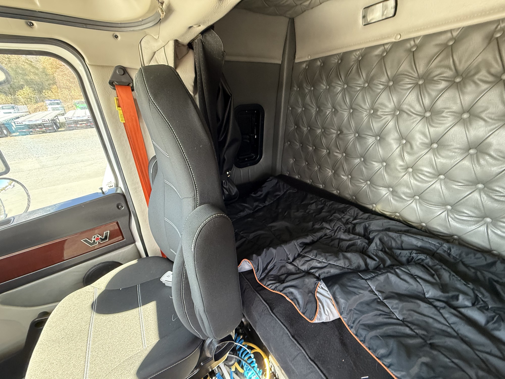 2021 Western Star 4900 1761069766499 2021 Western Star 4900 1761069766499