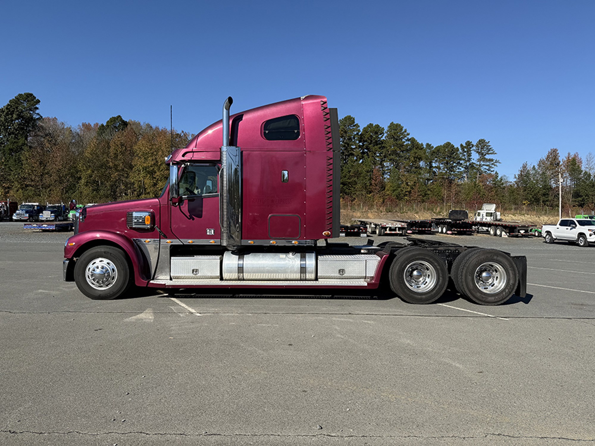 2016 Freightliner CC132 Coronado 1761924113976 2016 Freightliner CC132 Coronado 1761924113976