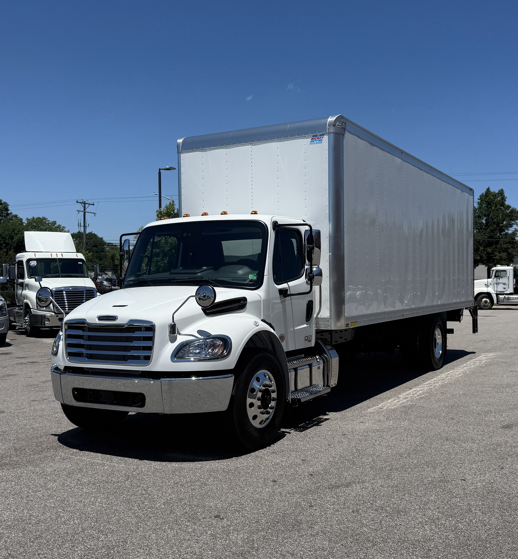 2026 Freightliner M2106 - image 2 of 6