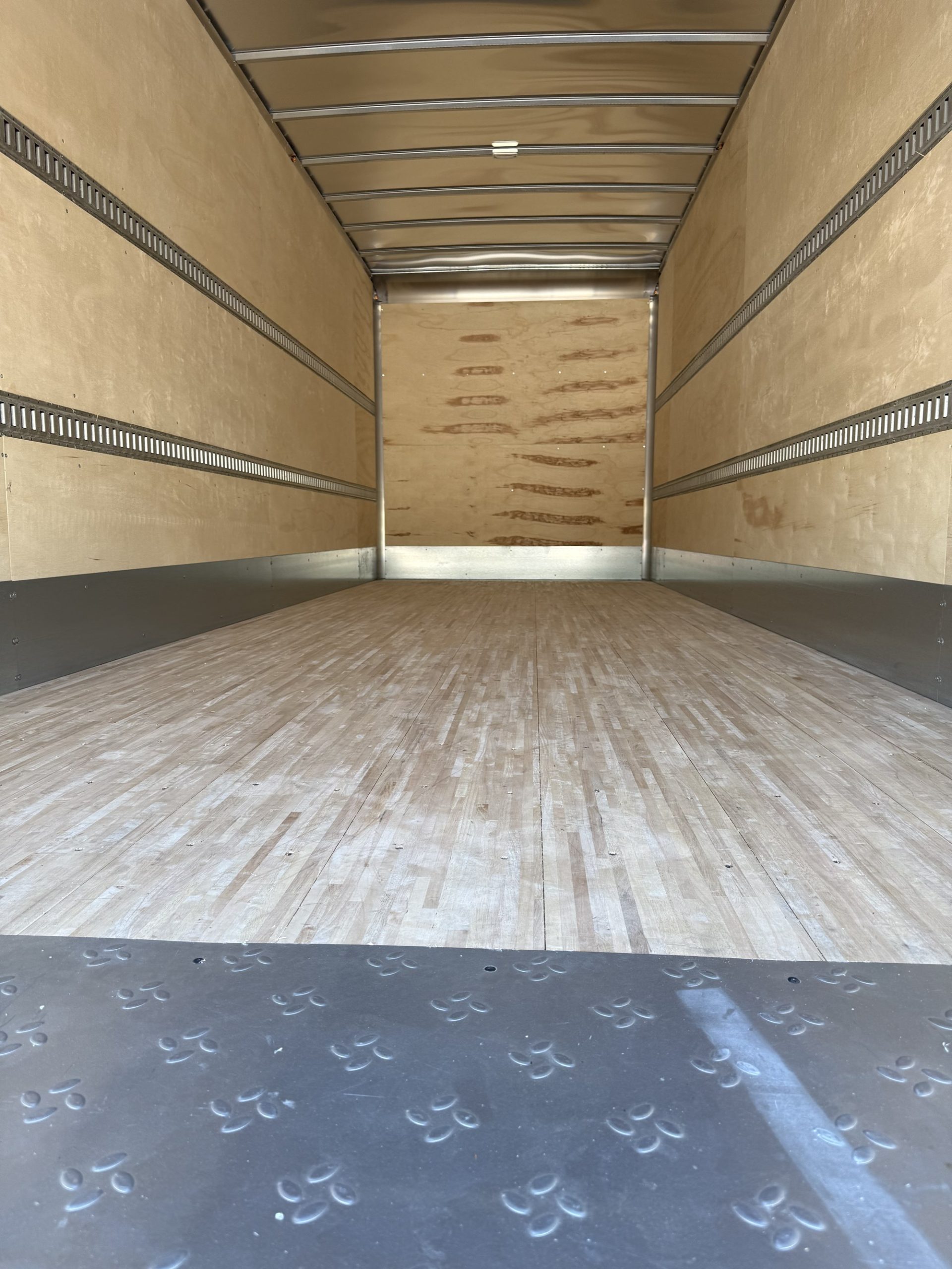 2026 Freightliner M2106 - image 5 of 6