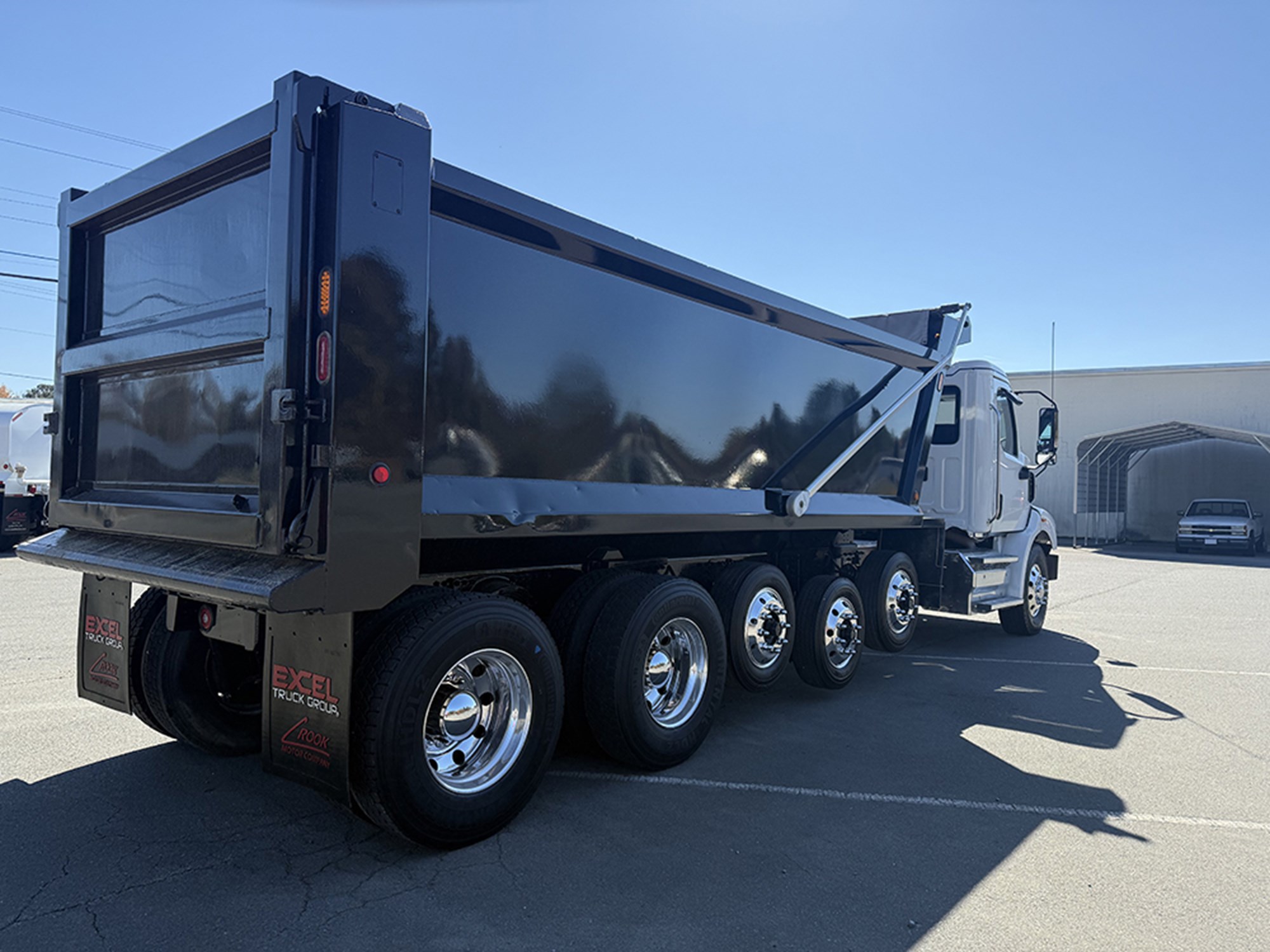 2024 Western Star 47X 2024 Western Star 47X - image 4 of 6