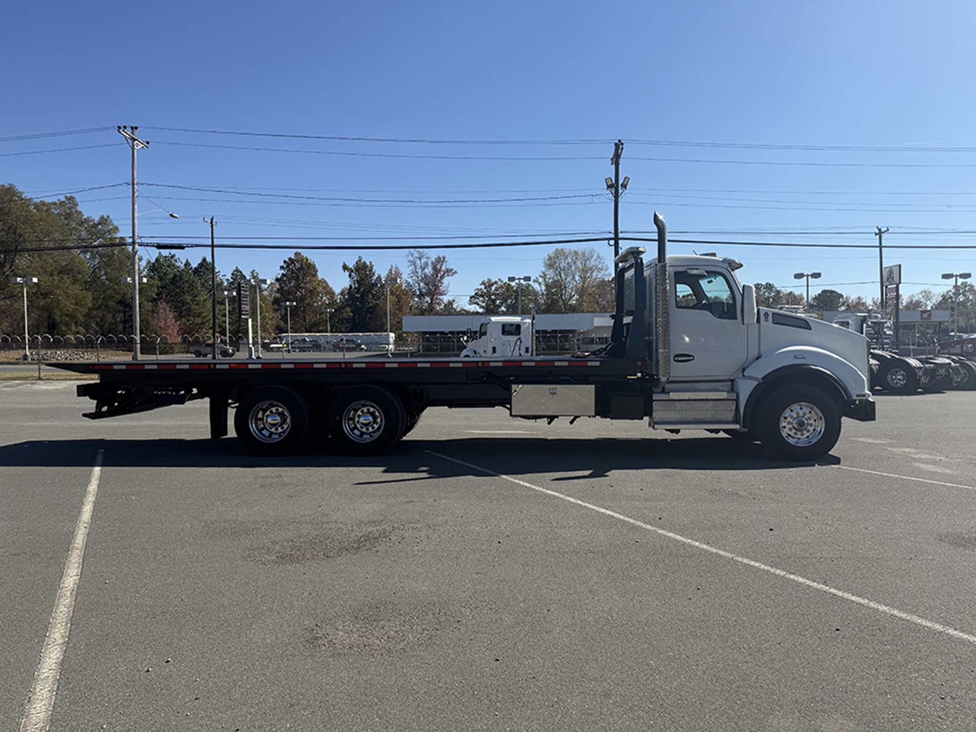 2018 Kenworth T880 2018 Kenworth T880 - image 3 of 6
